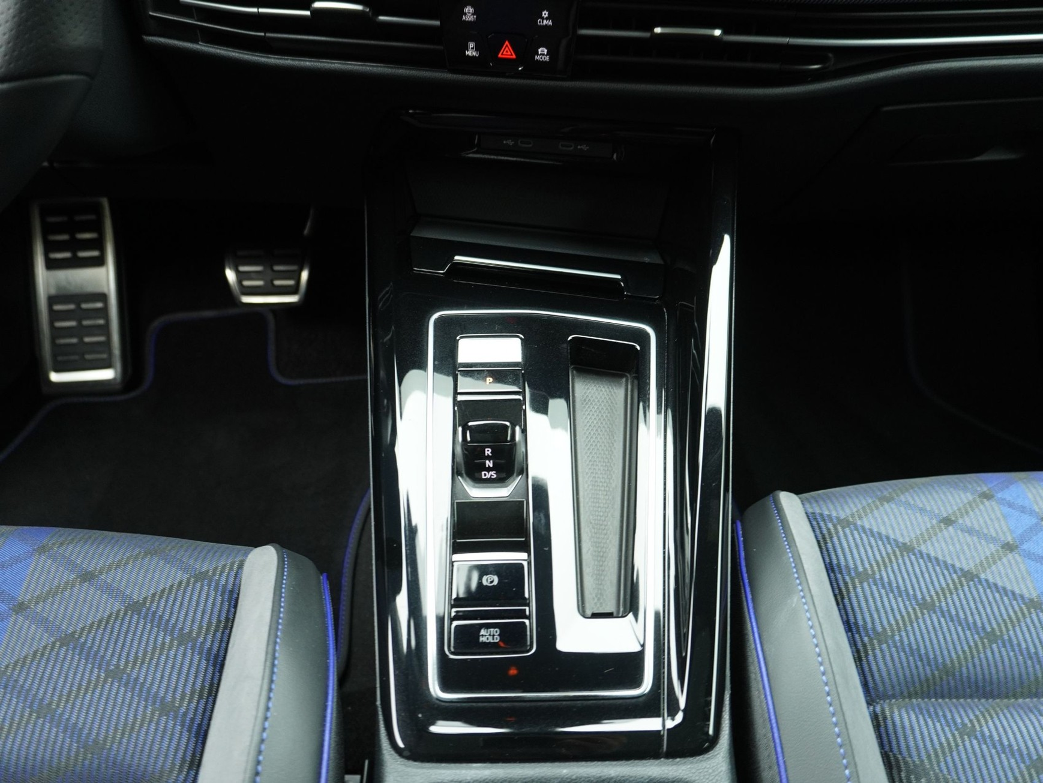 listing desktop thumbnail image 13