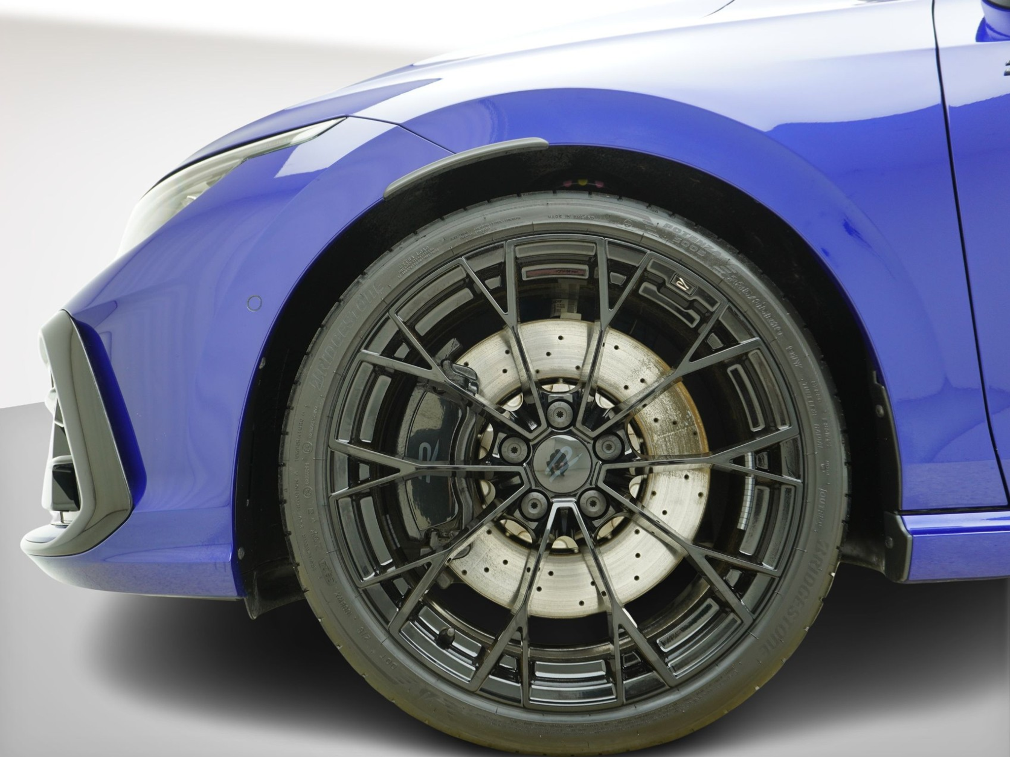 listing desktop thumbnail image 6