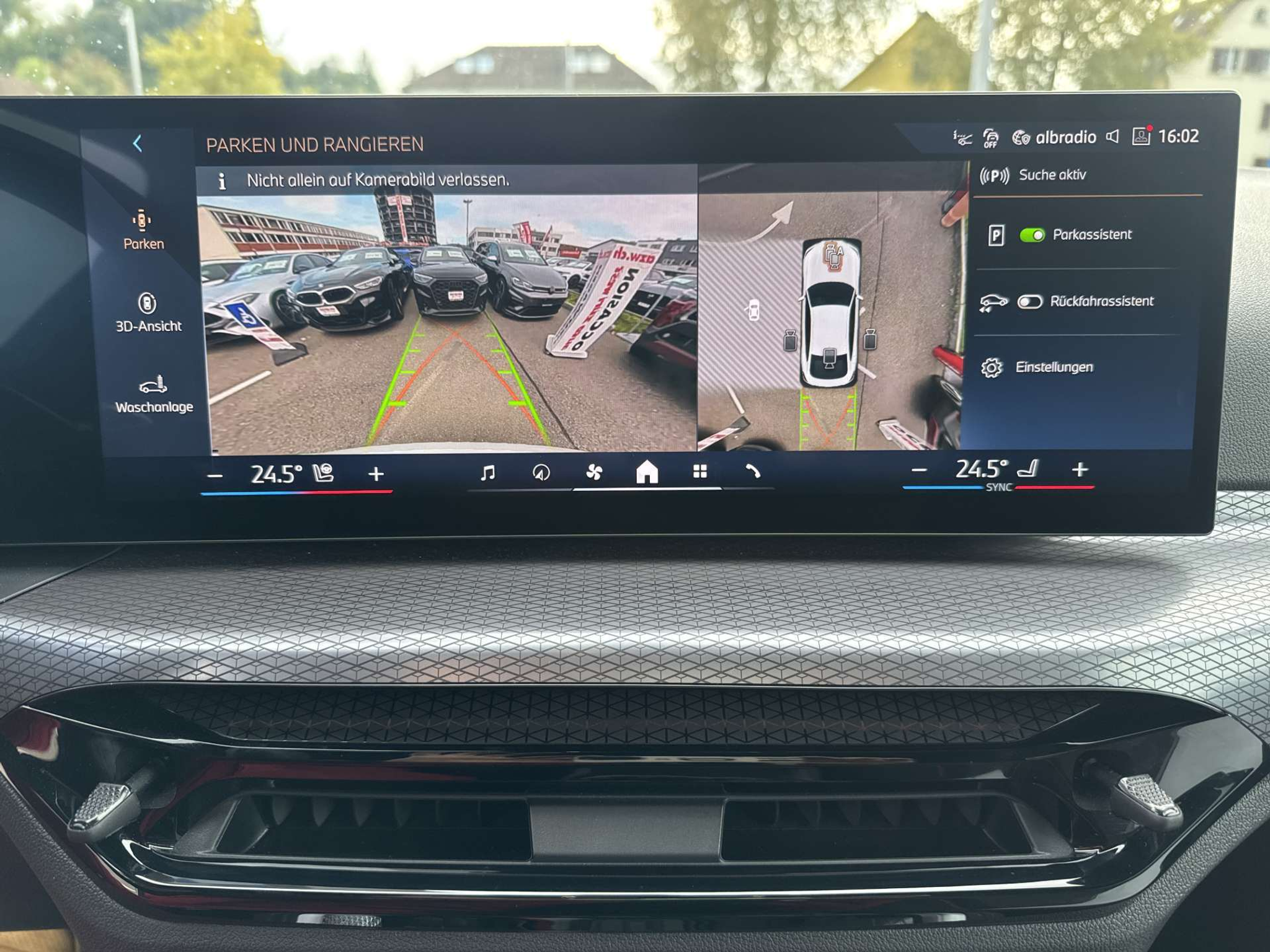 listing desktop thumbnail image 9