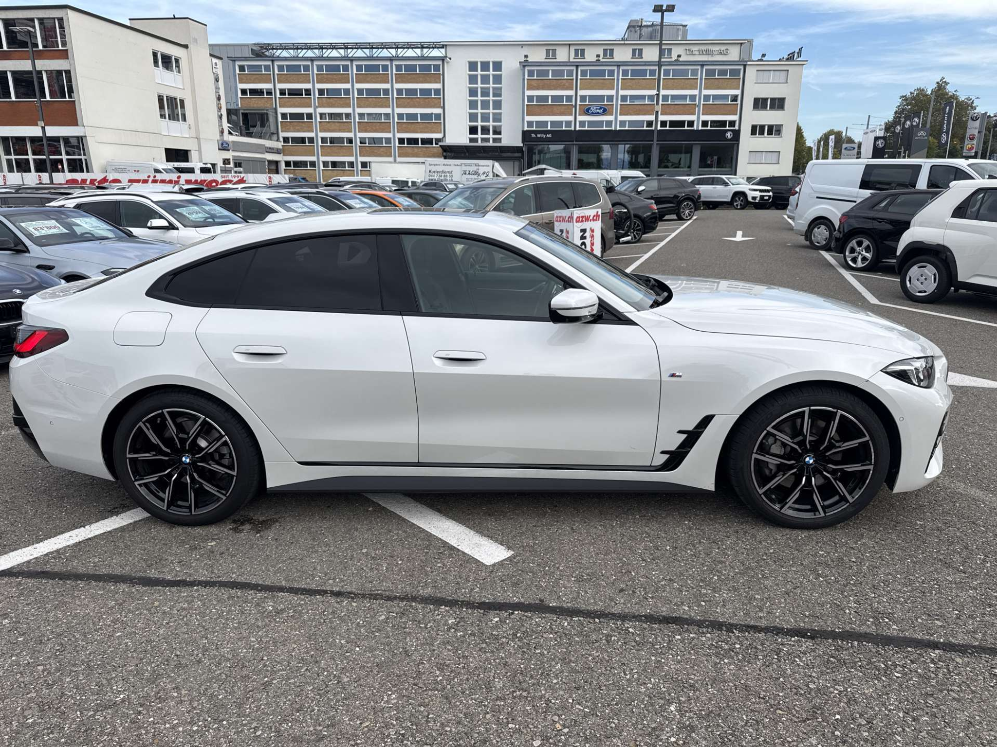 listing desktop thumbnail image 10