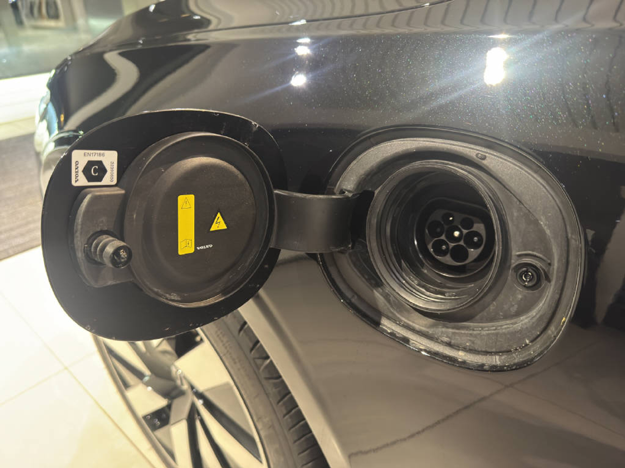 listing desktop thumbnail image 14