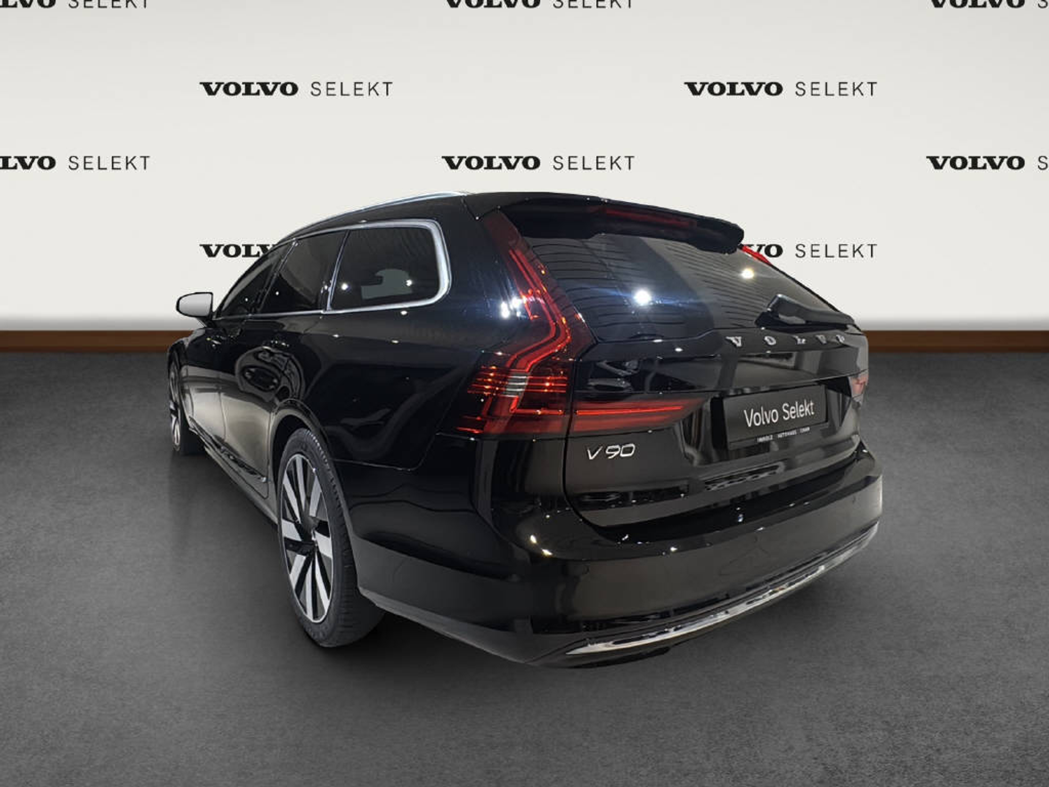 listing desktop thumbnail image 18