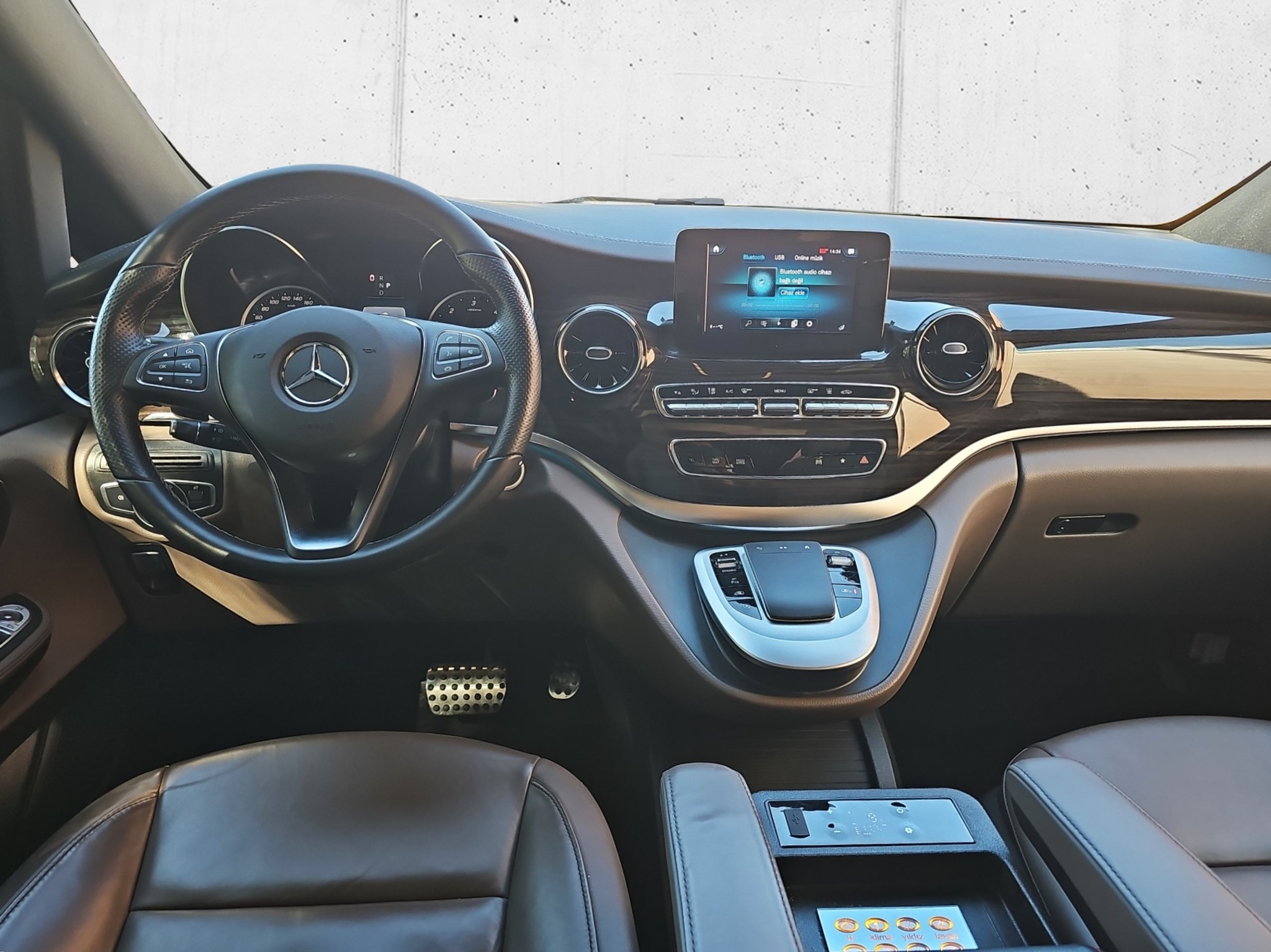 listing desktop thumbnail image 12