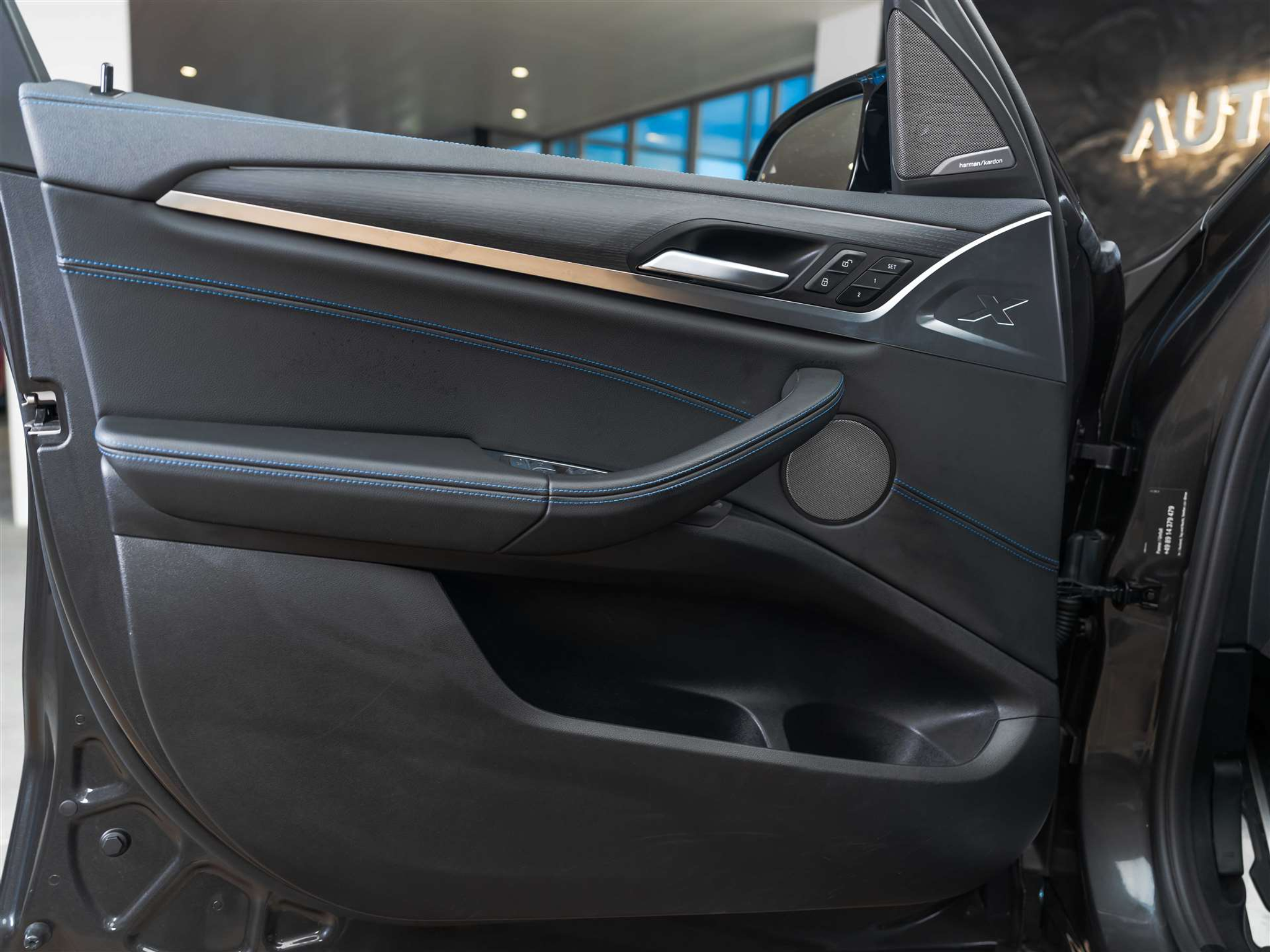 listing desktop thumbnail image 22