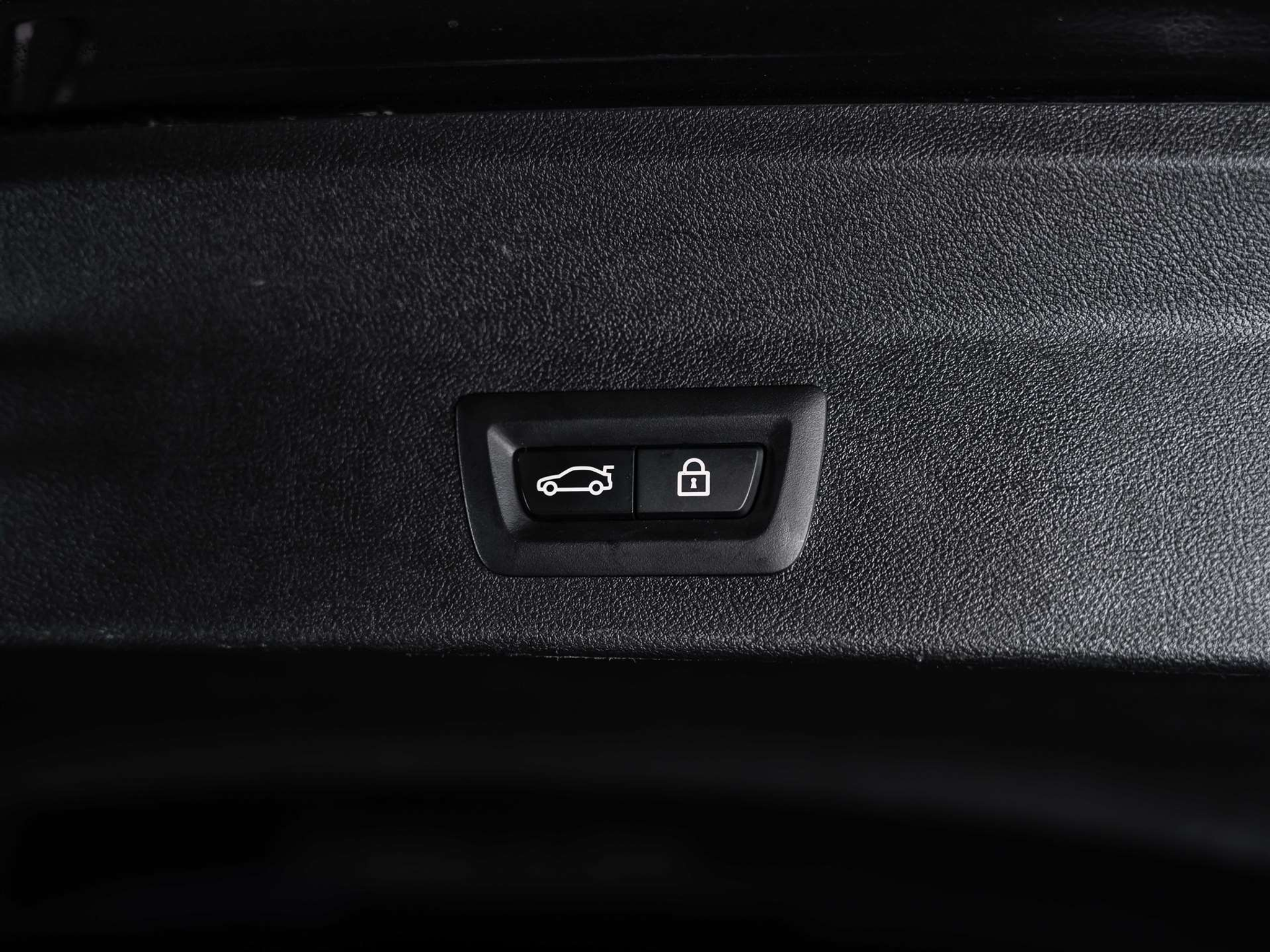 listing desktop thumbnail image 46