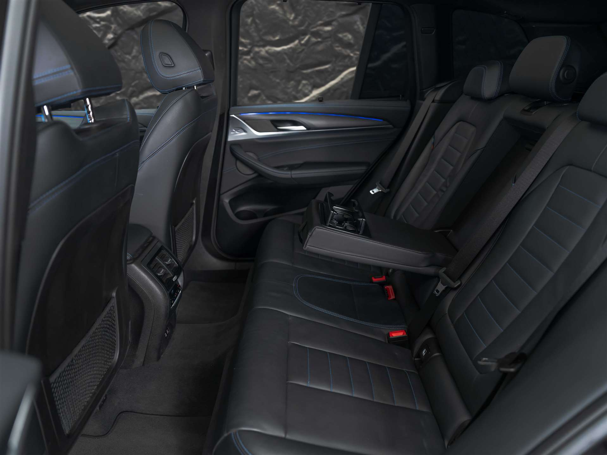 listing desktop thumbnail image 13