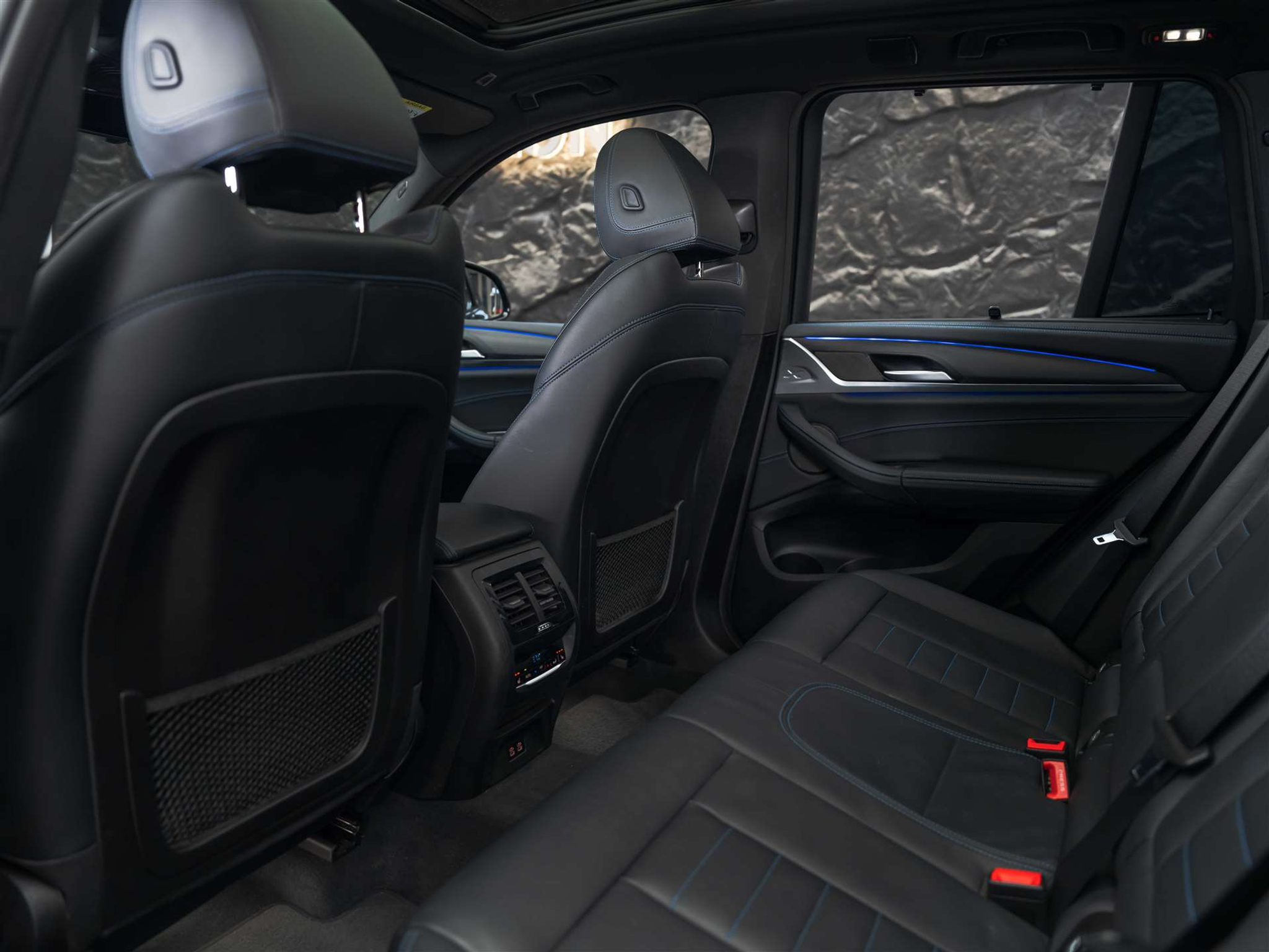 listing desktop thumbnail image 12