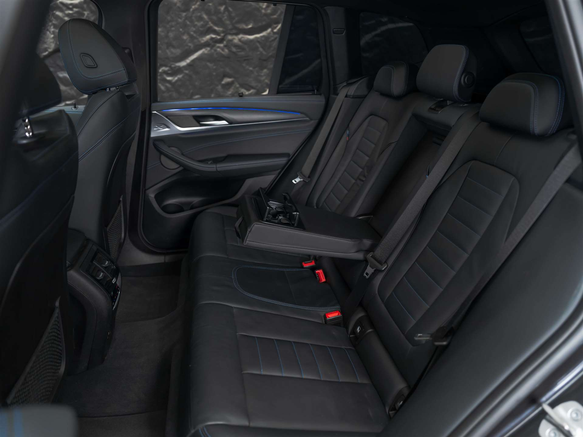 listing desktop thumbnail image 14