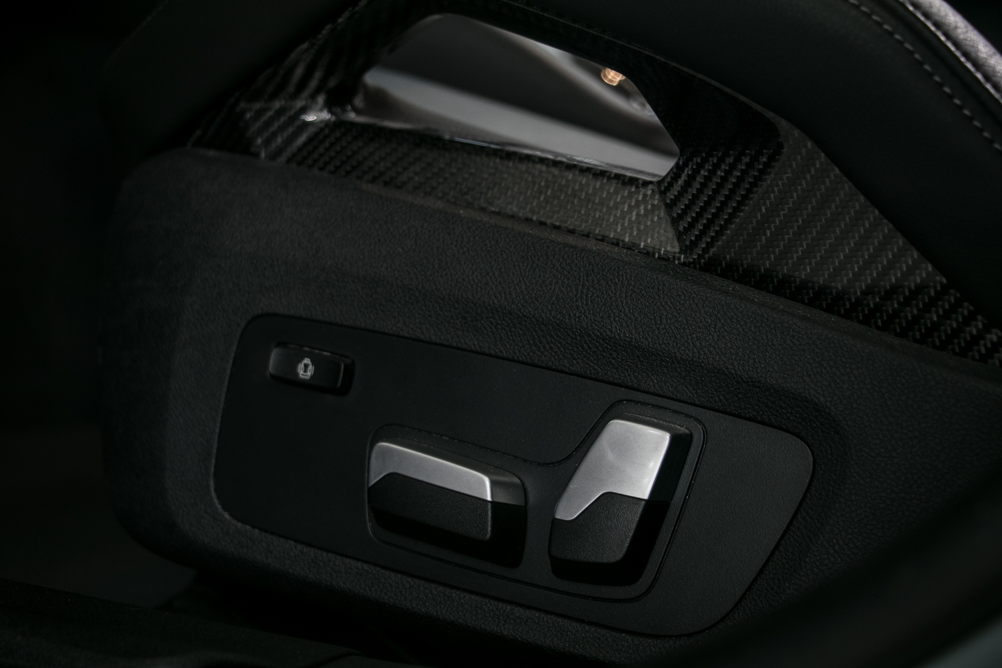 listing desktop thumbnail image 15