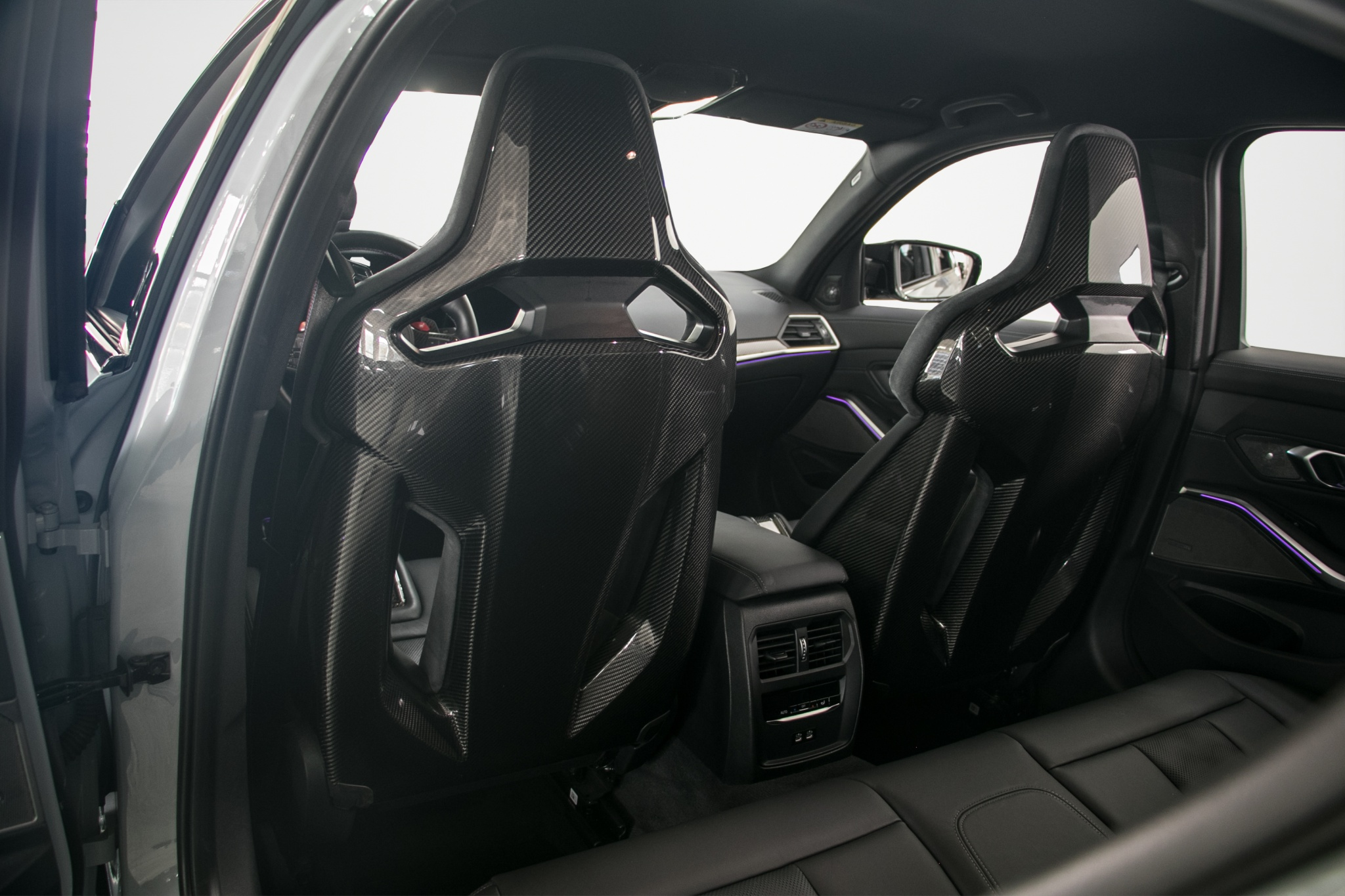 listing desktop thumbnail image 18