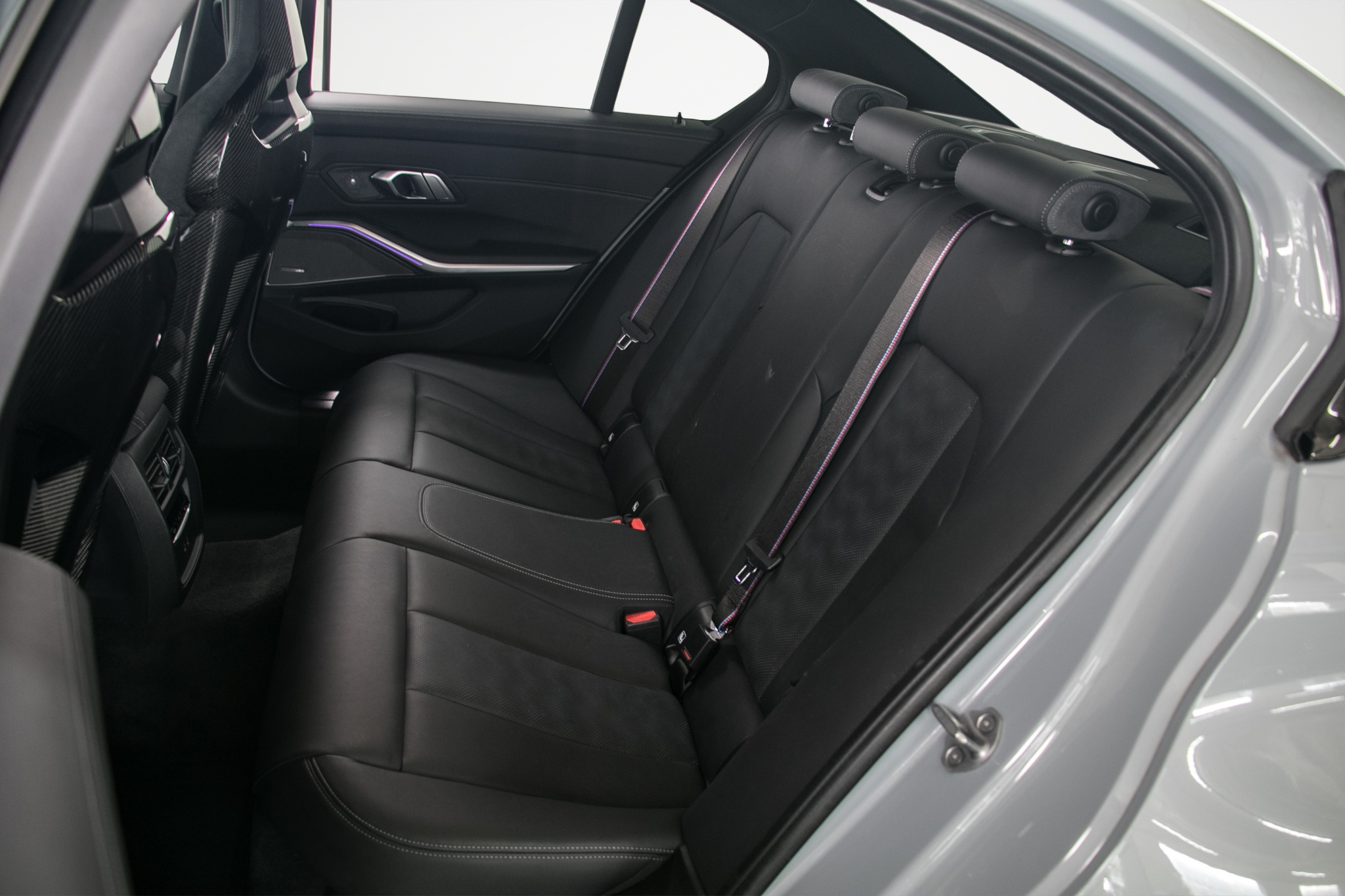 listing desktop thumbnail image 17