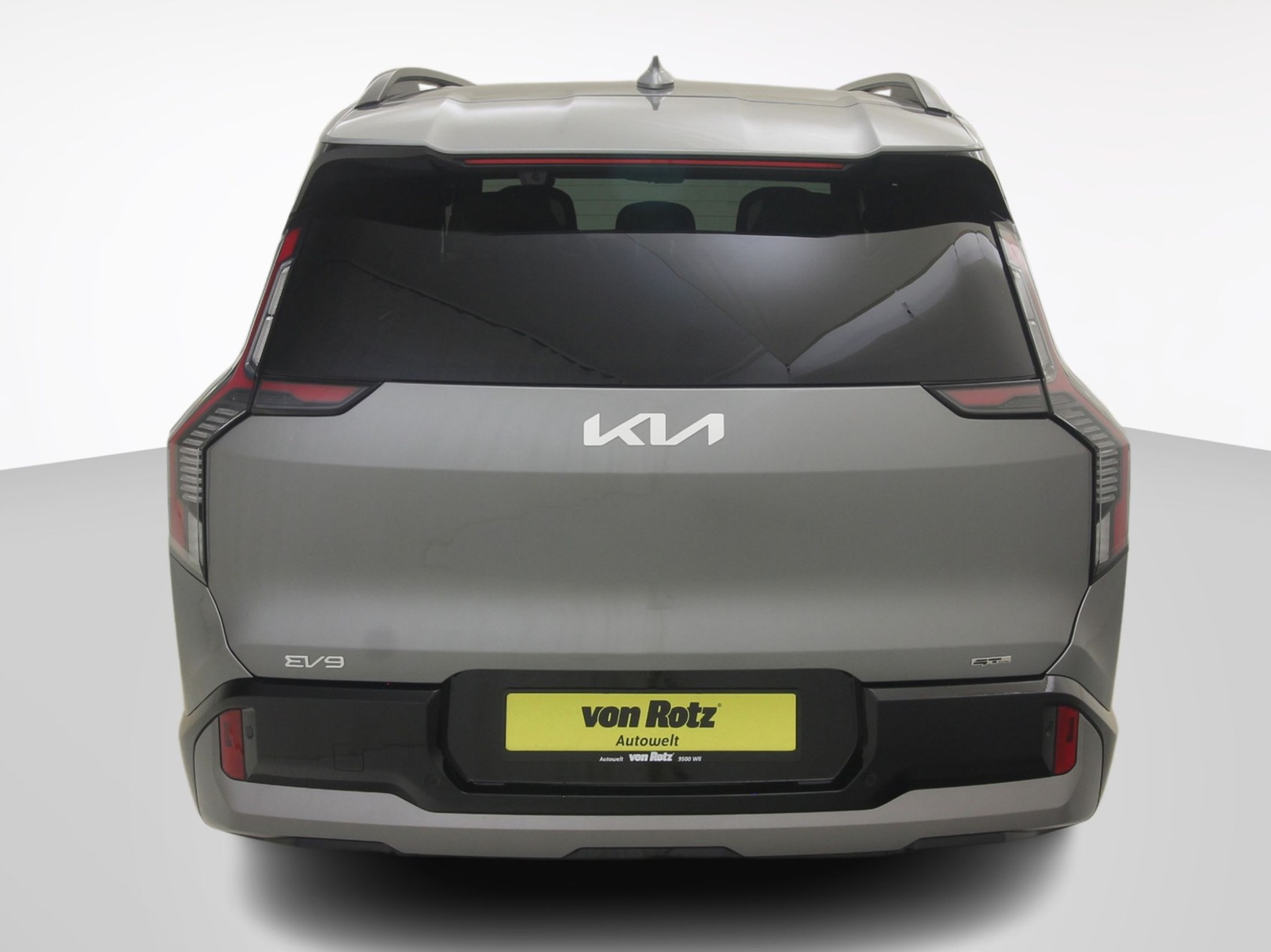 listing desktop thumbnail image 3