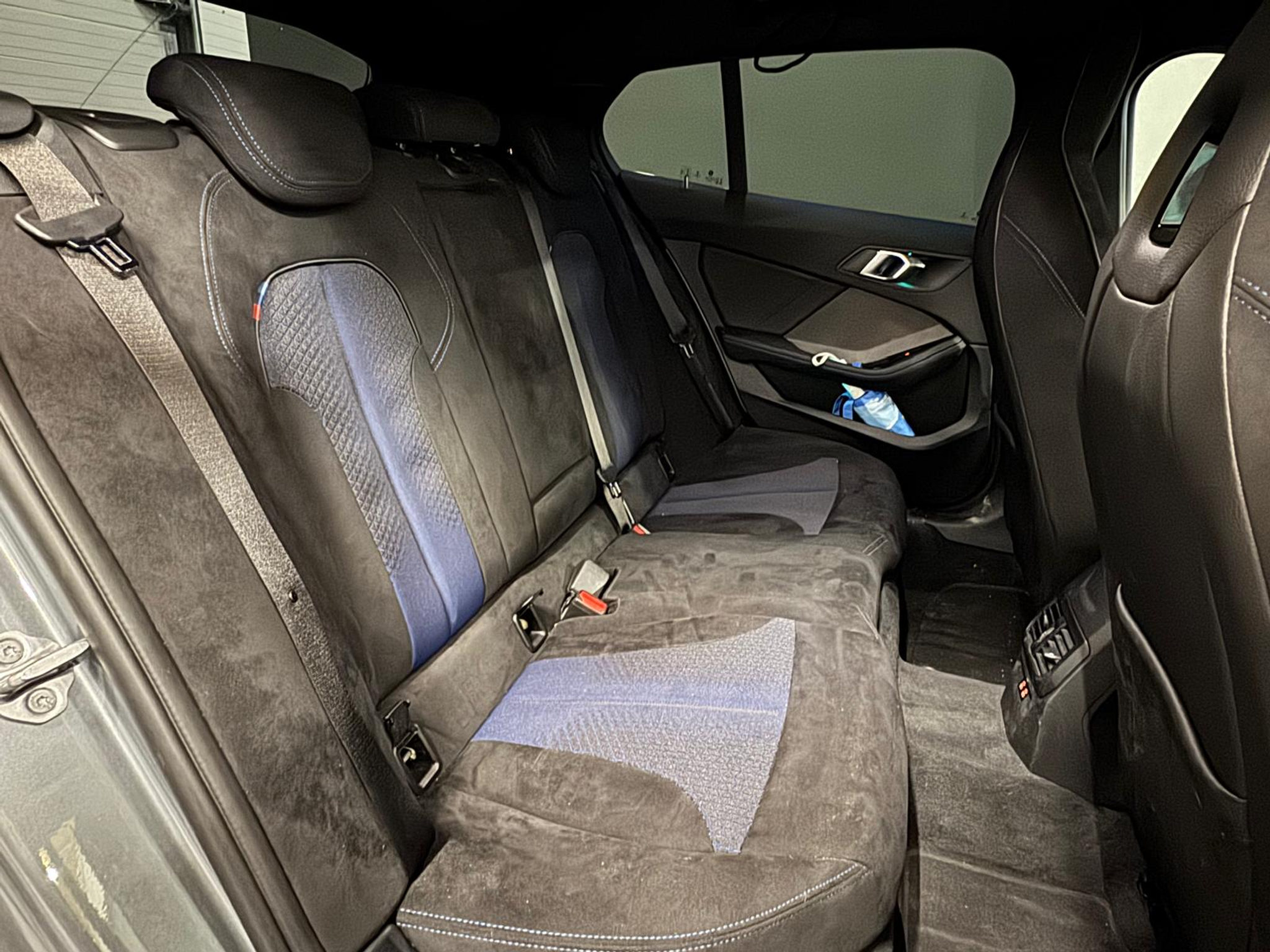 listing desktop thumbnail image 11