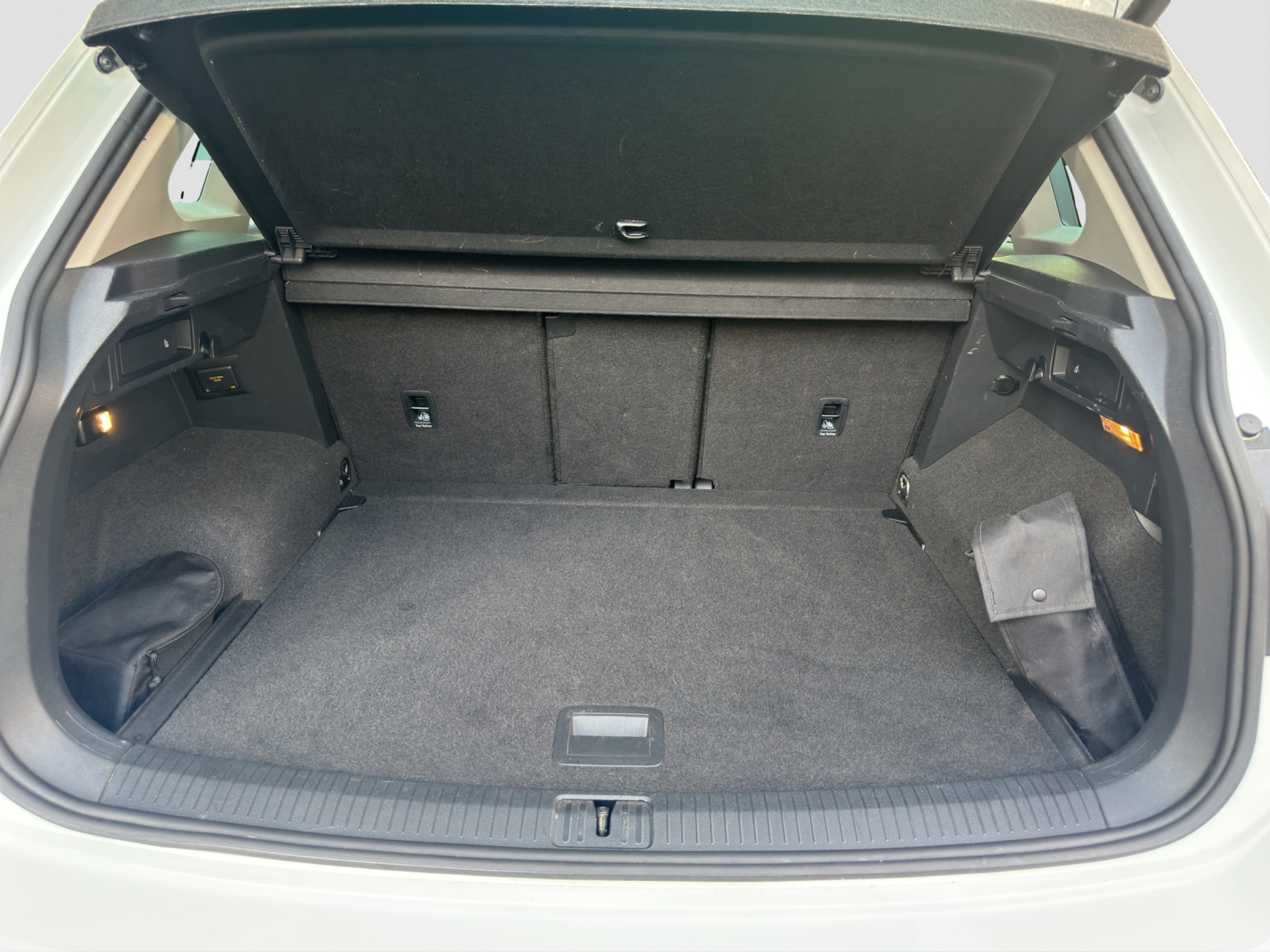 listing desktop thumbnail image 9