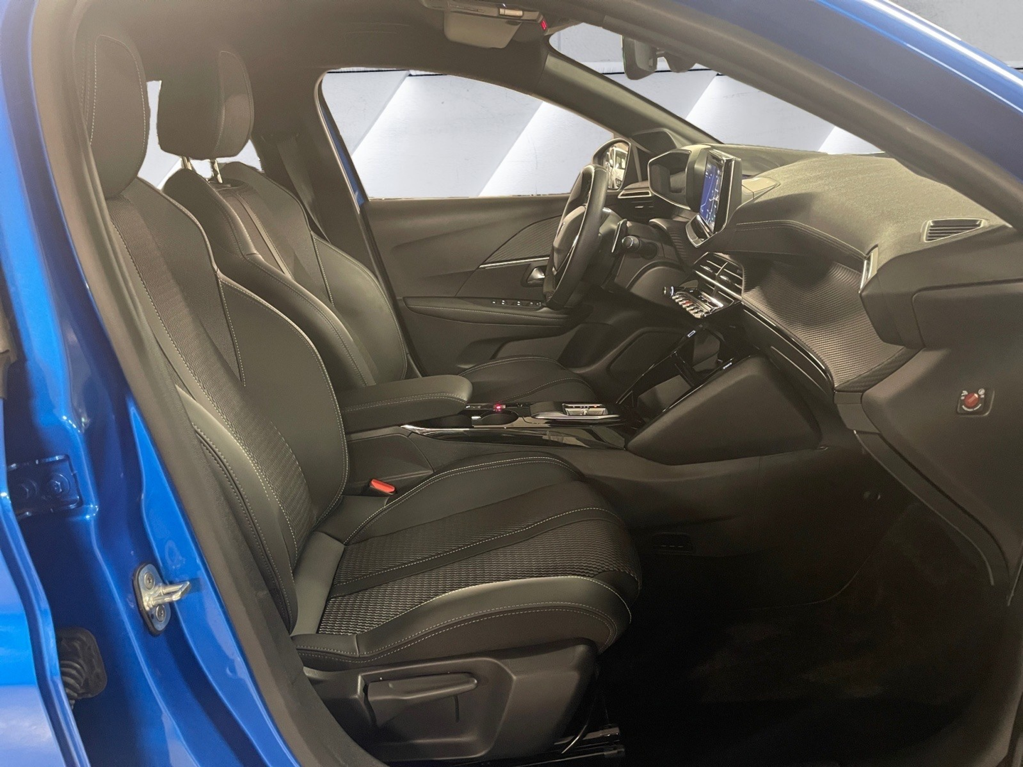 listing desktop thumbnail image 13