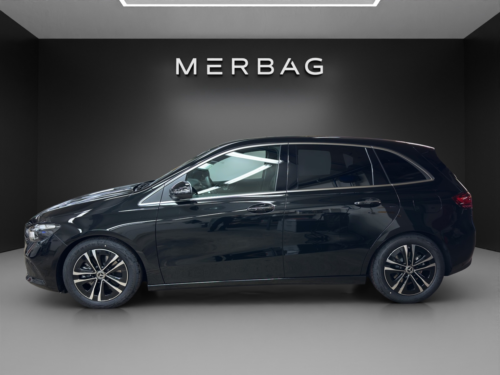 listing desktop thumbnail image 1