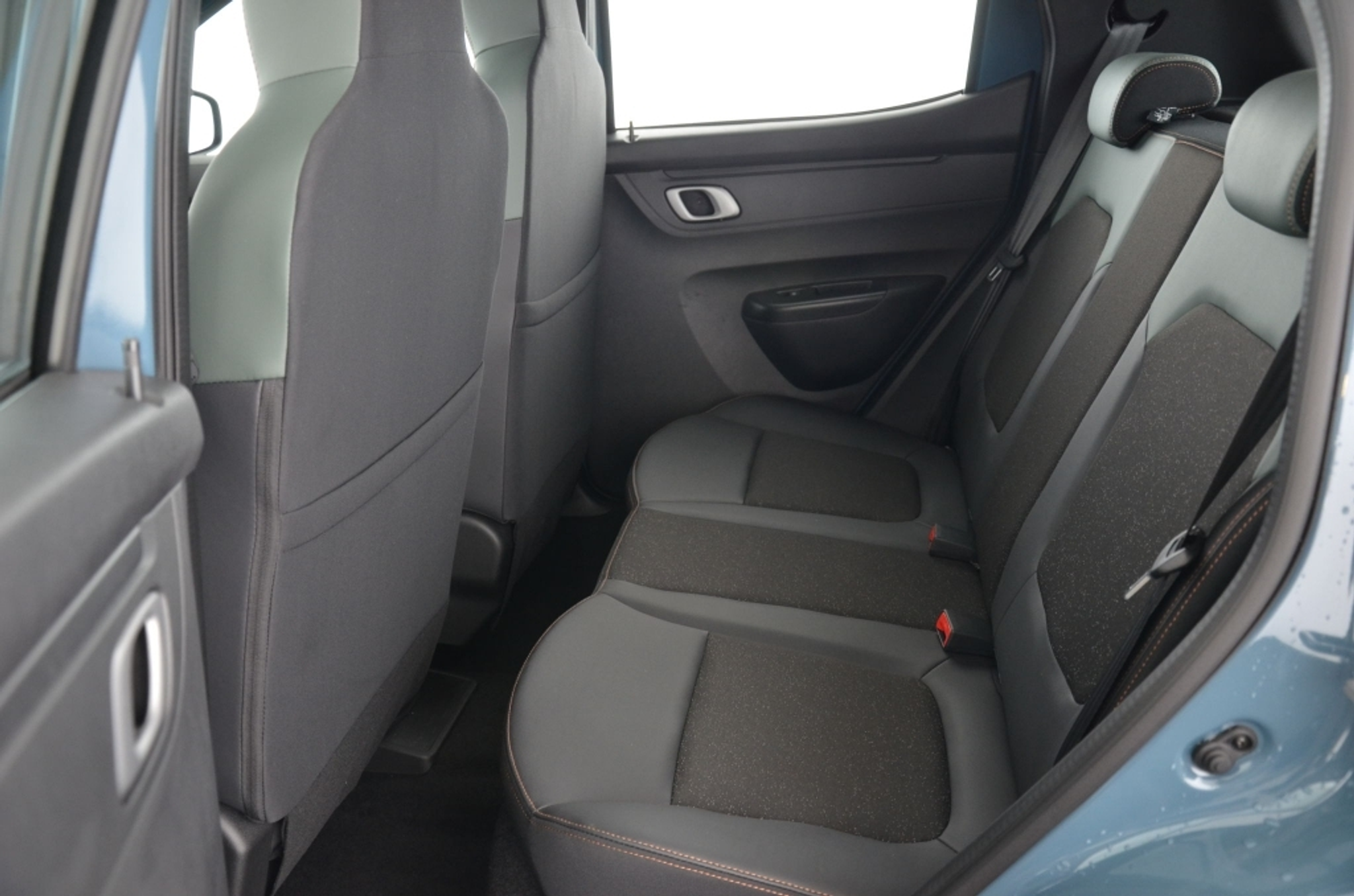 listing desktop thumbnail image 13