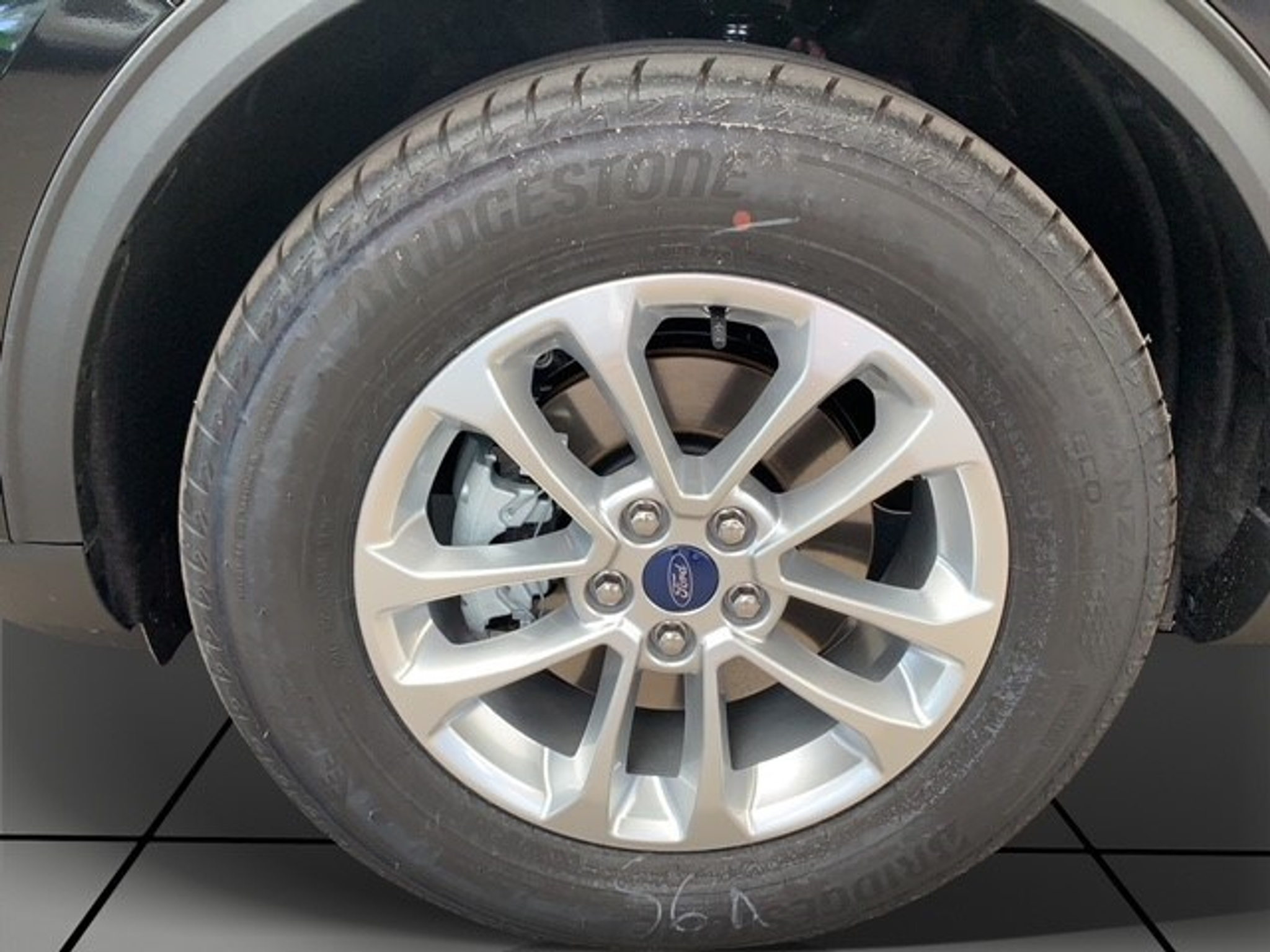 listing desktop thumbnail image 3