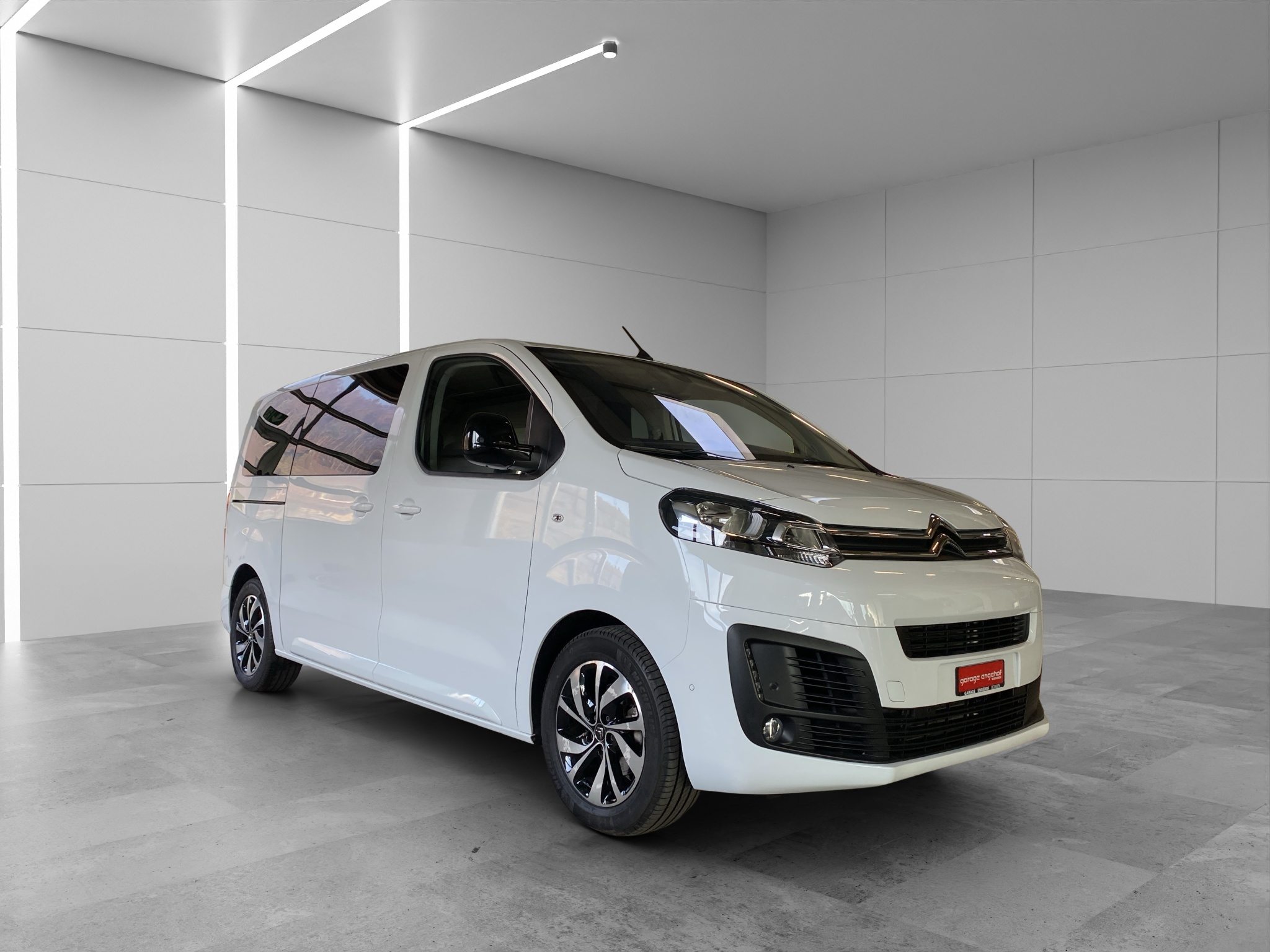 listing desktop thumbnail image 7