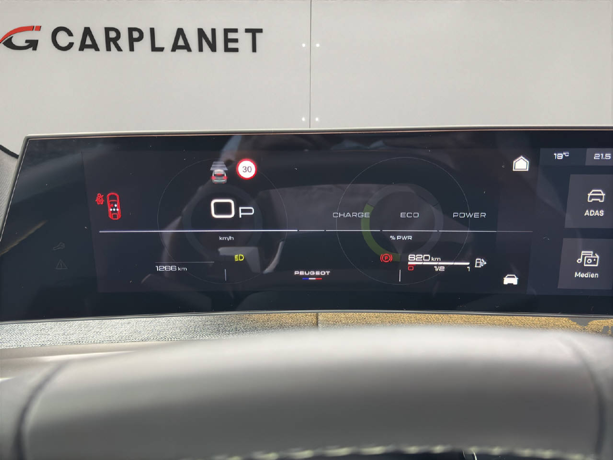 listing desktop thumbnail image 10