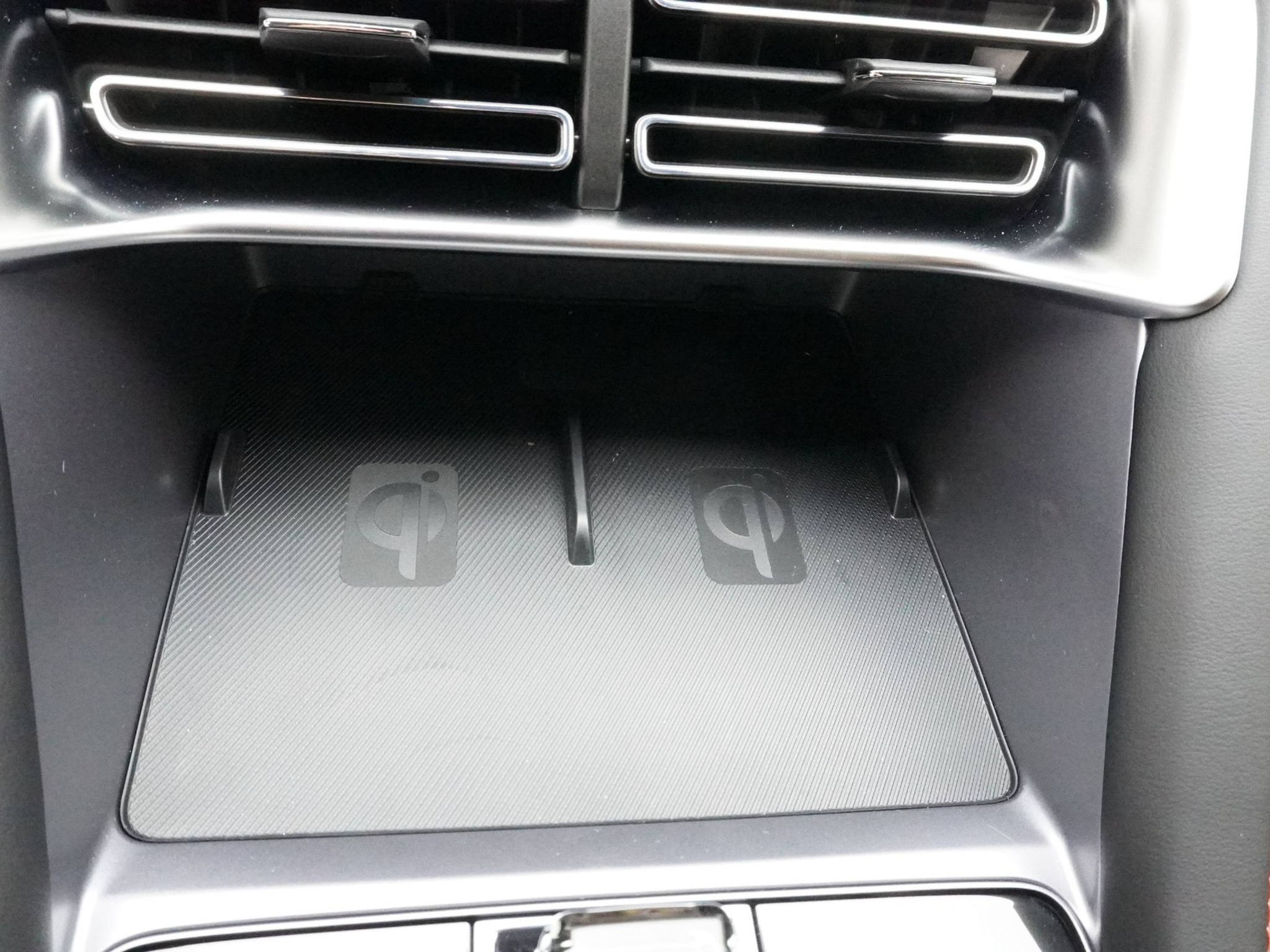 listing desktop thumbnail image 23