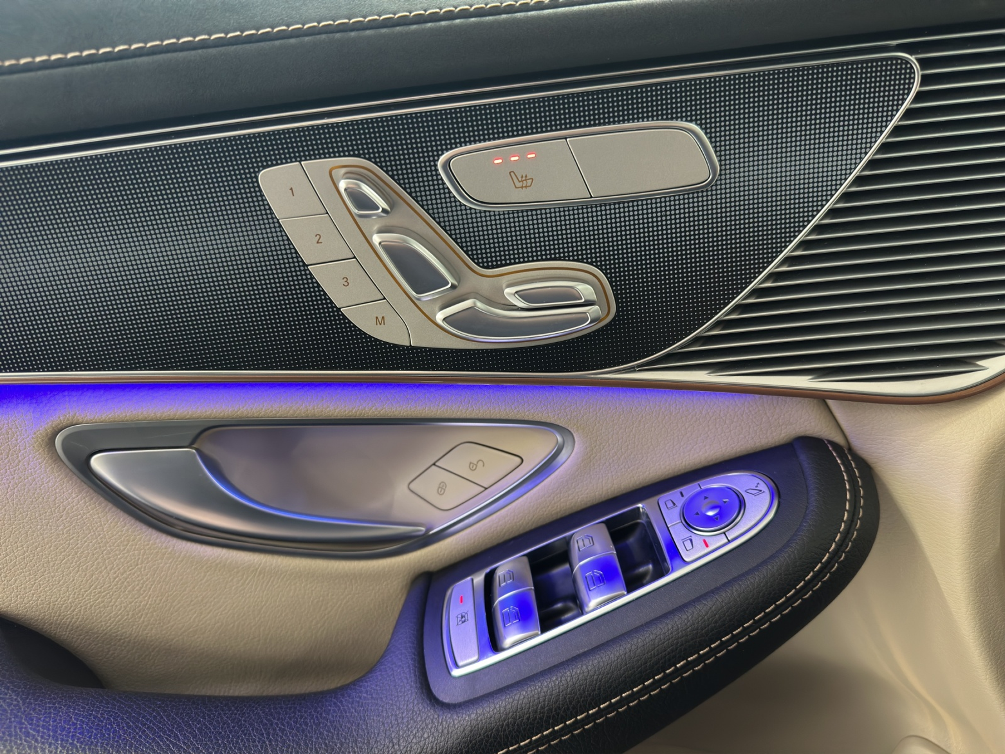 listing desktop thumbnail image 14