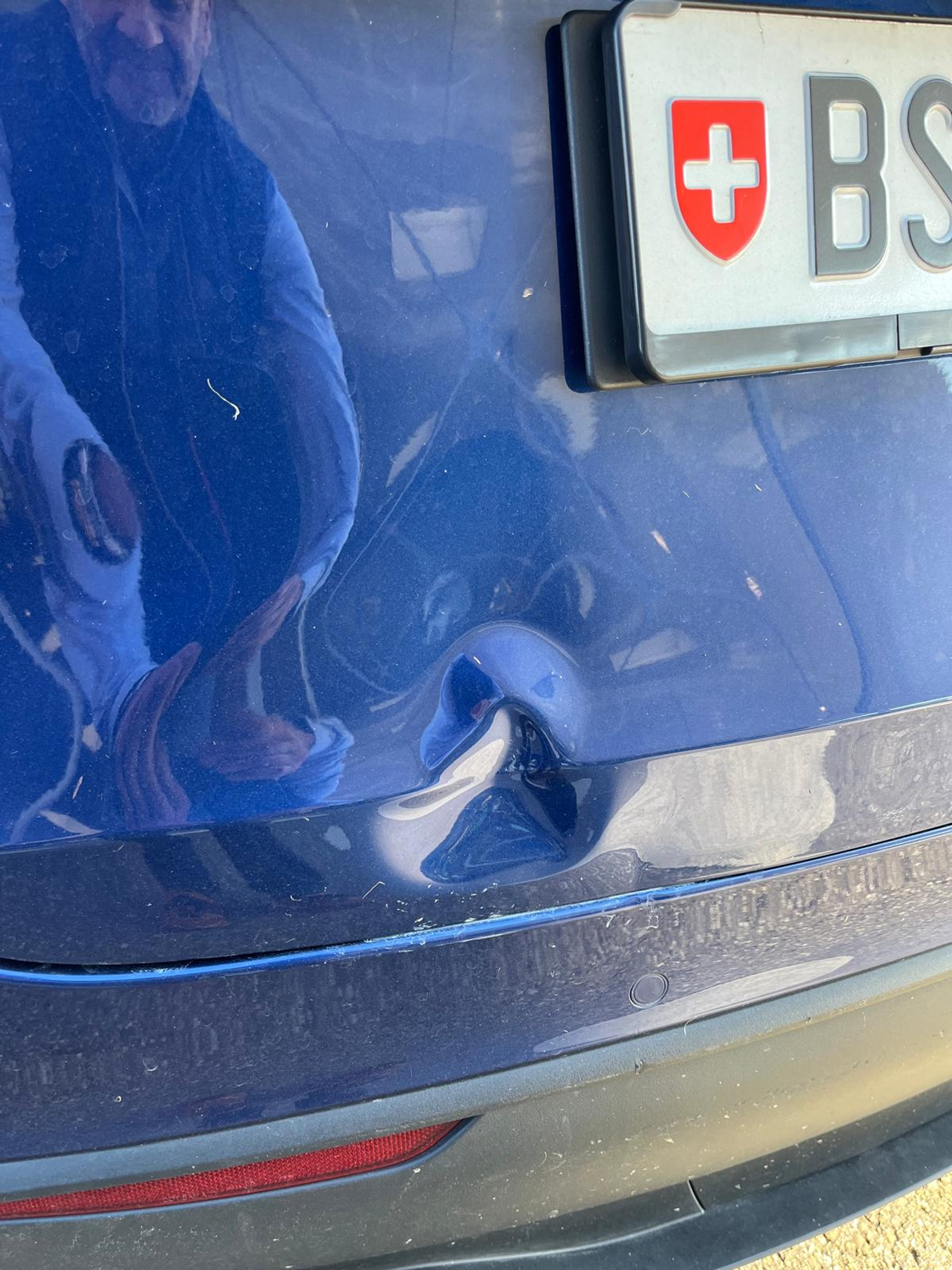 listing desktop thumbnail image 4