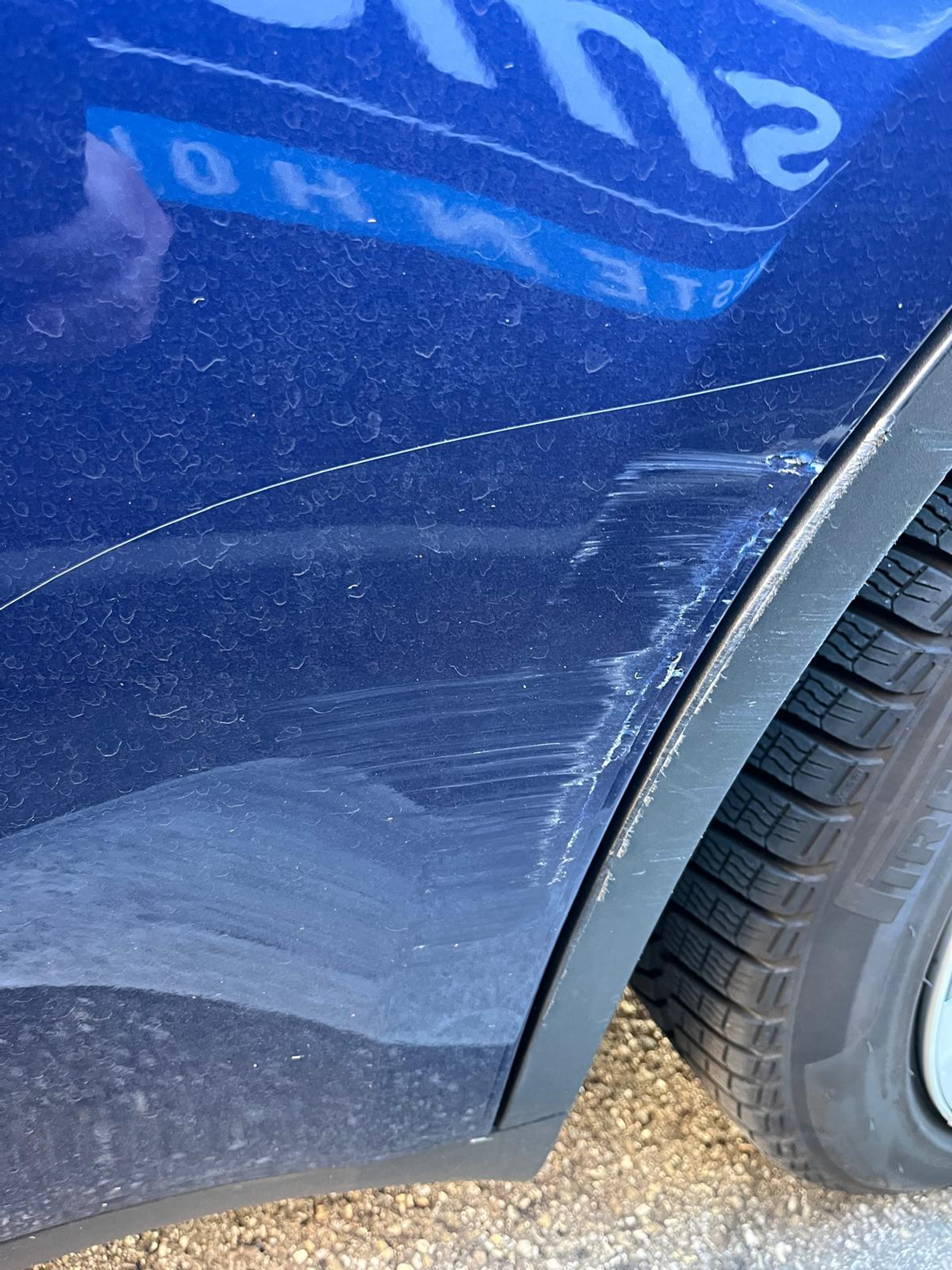 listing desktop thumbnail image 3