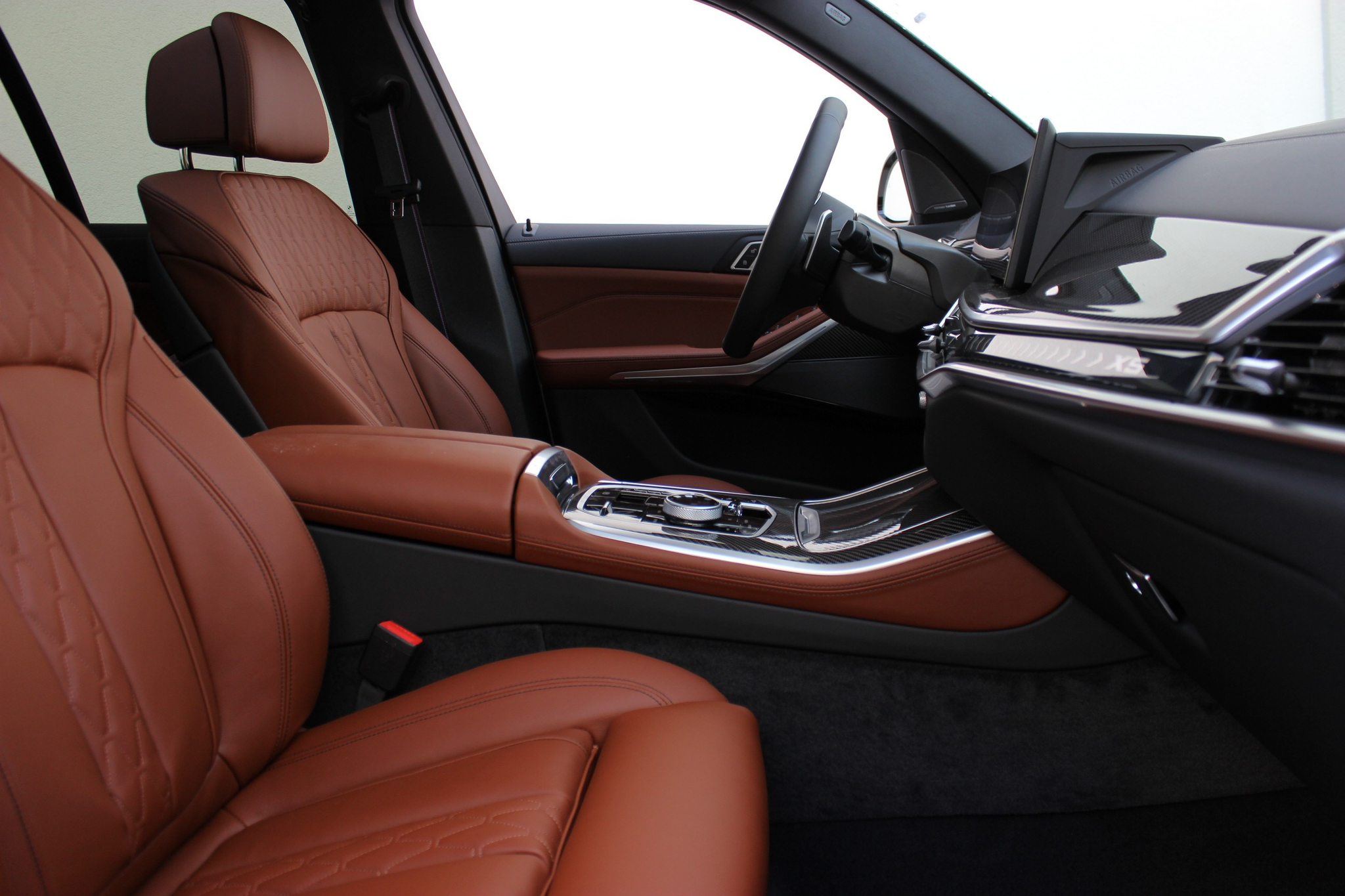 listing desktop thumbnail image 3