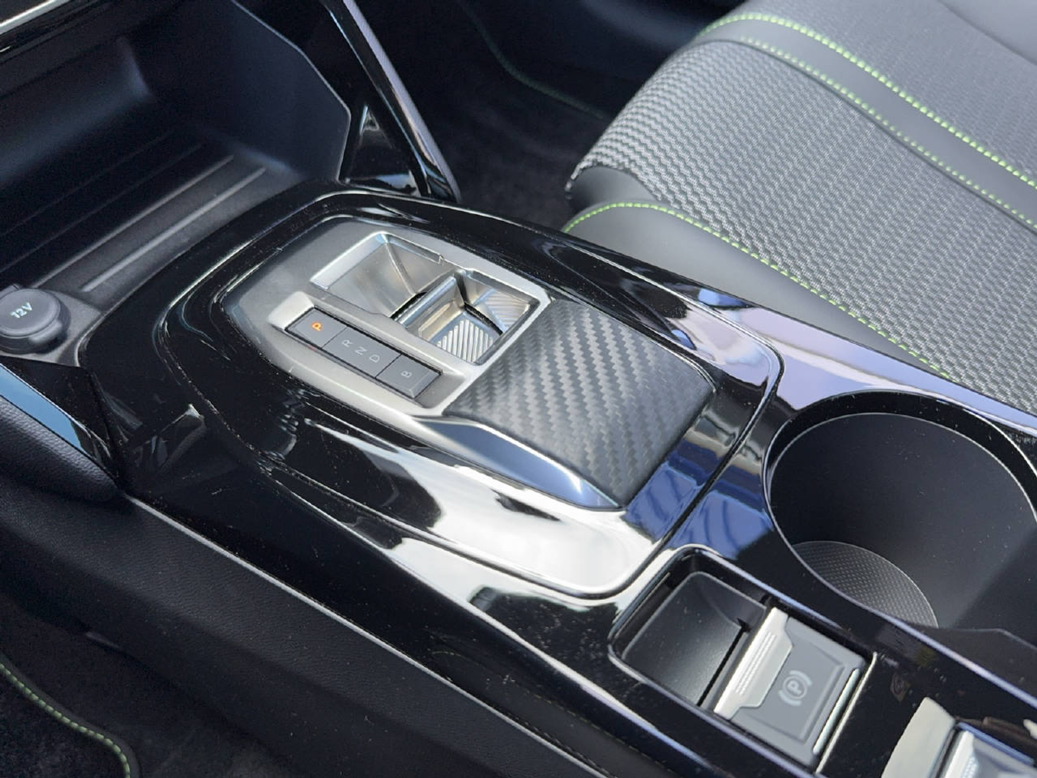 listing desktop thumbnail image 11