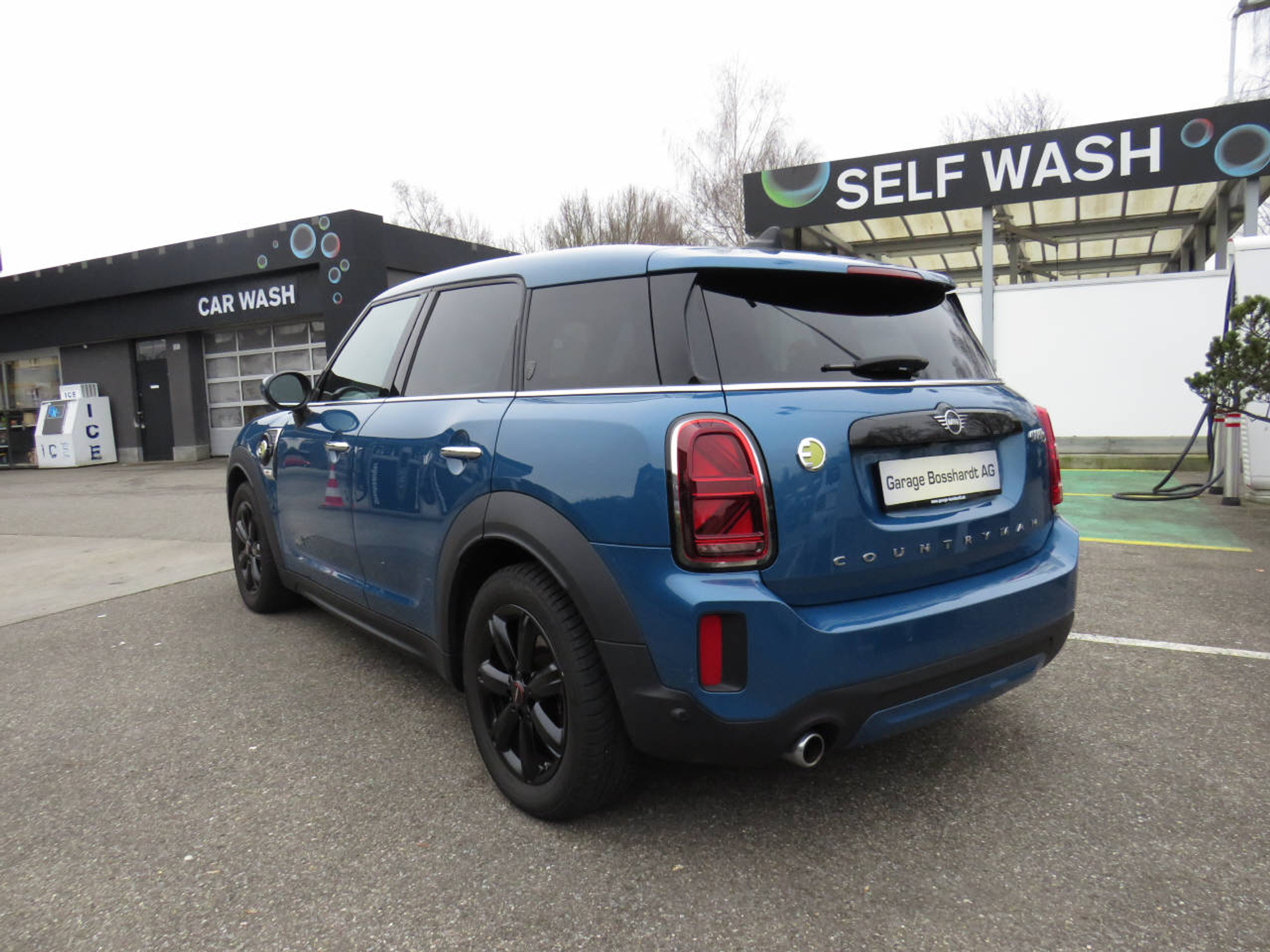 listing desktop thumbnail image 5