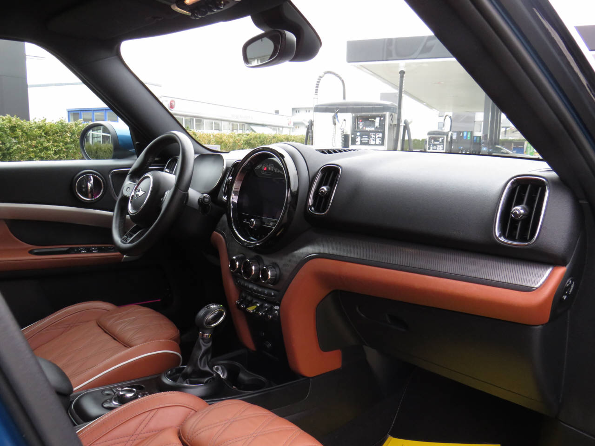 listing desktop thumbnail image 13