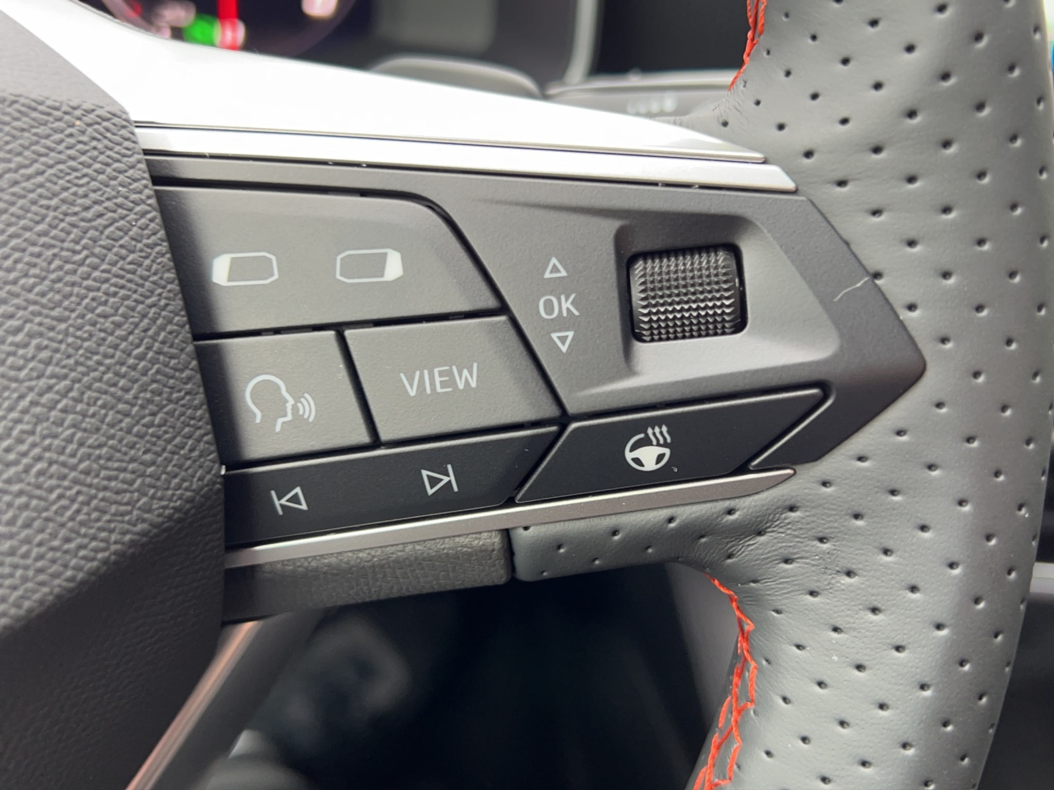 listing desktop thumbnail image 9