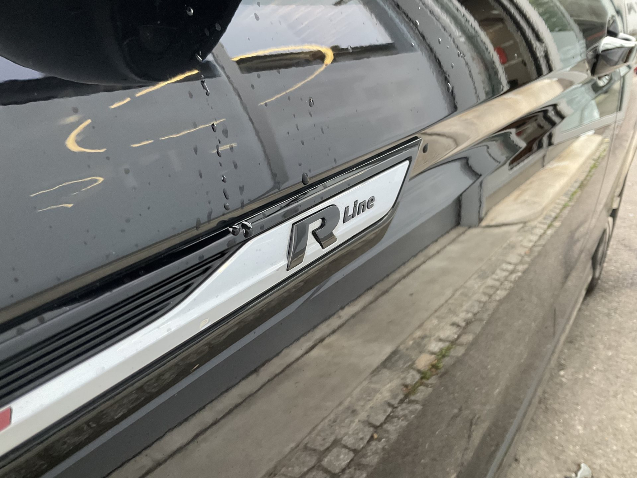 listing desktop thumbnail image 31