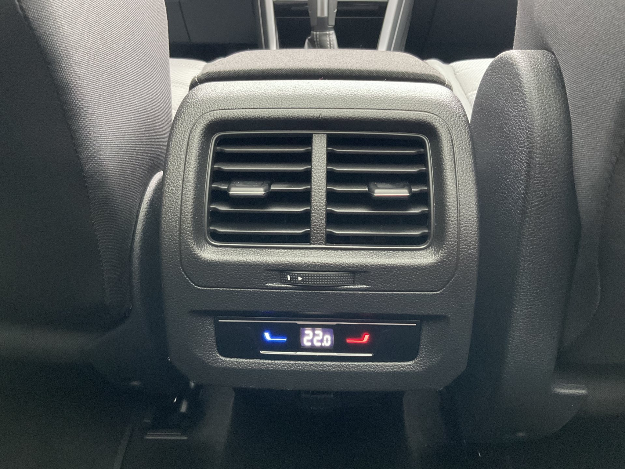 listing desktop thumbnail image 28