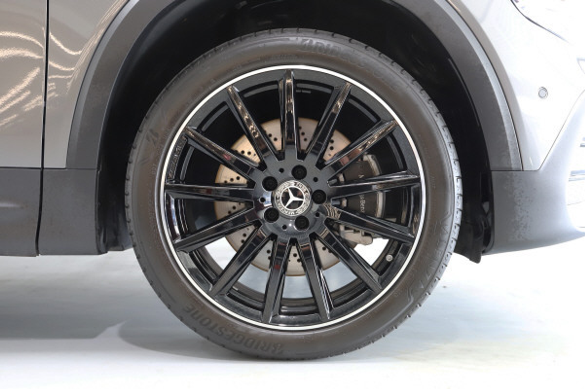 listing desktop thumbnail image 12