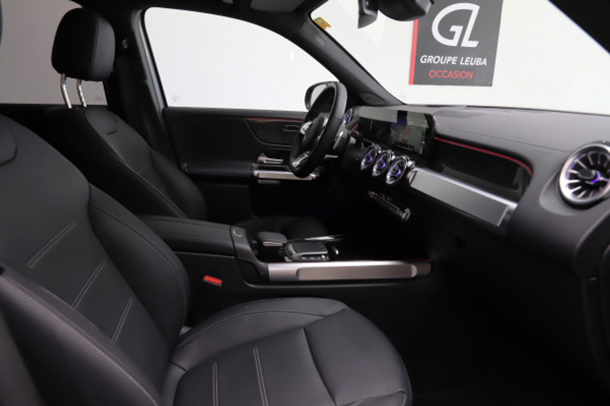 listing desktop thumbnail image 8