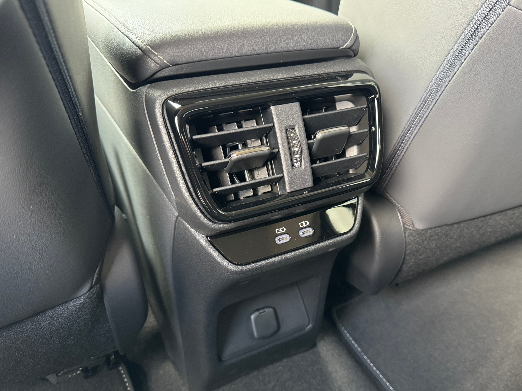 listing desktop thumbnail image 15