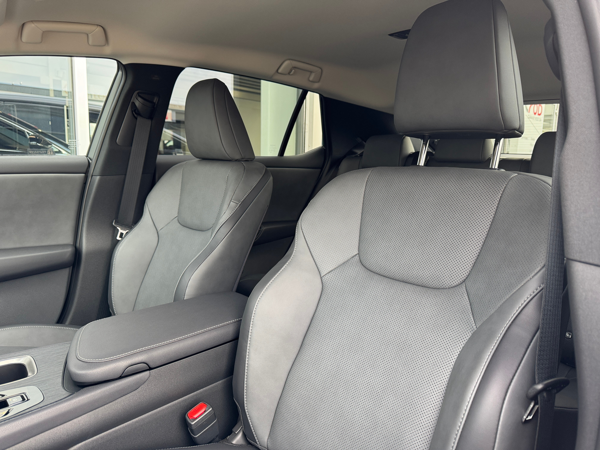 listing desktop thumbnail image 9