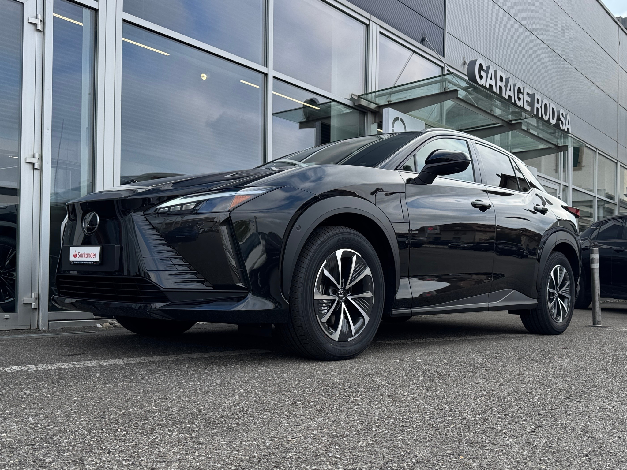 listing desktop thumbnail image 1