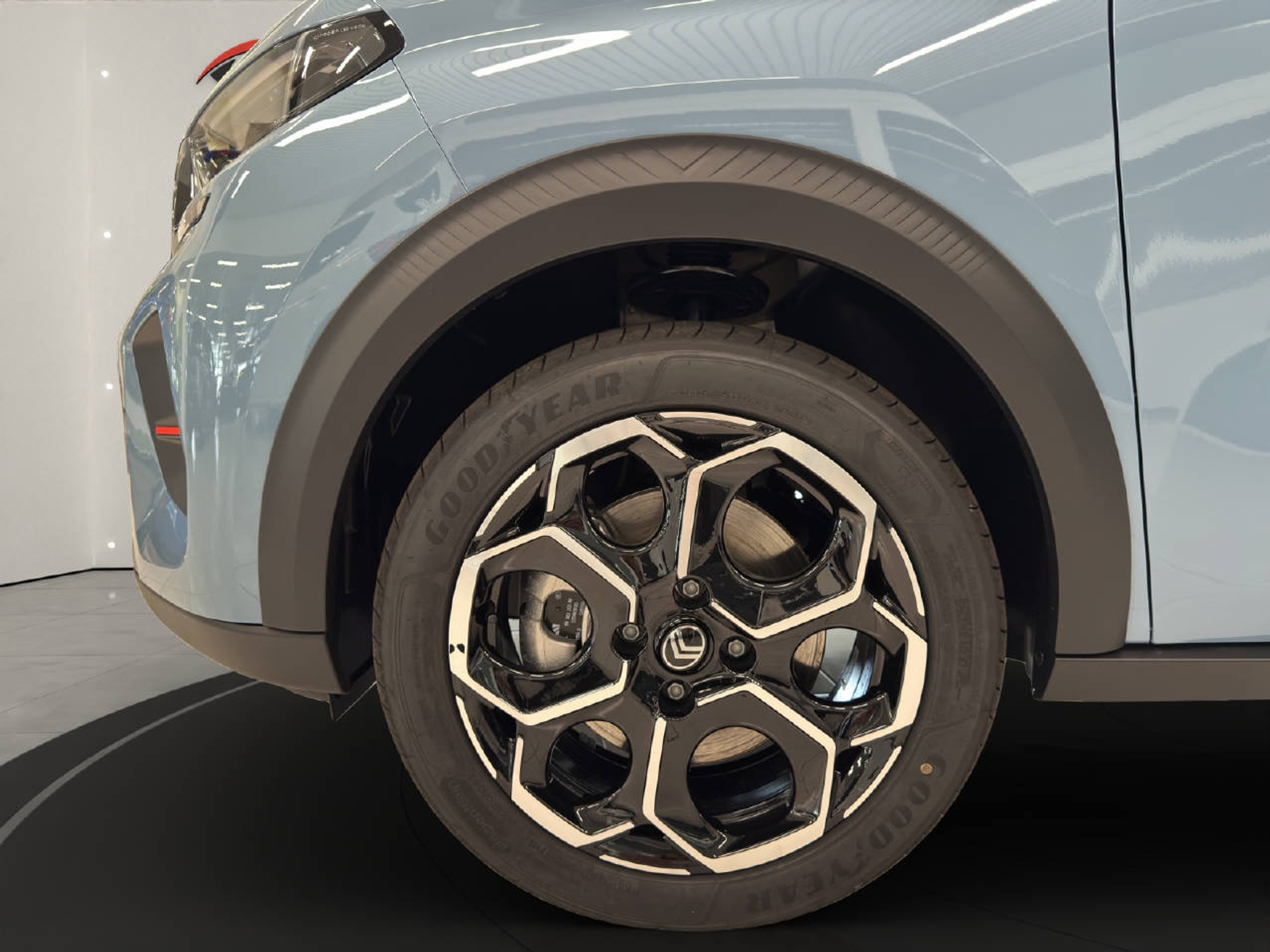 listing desktop thumbnail image 3