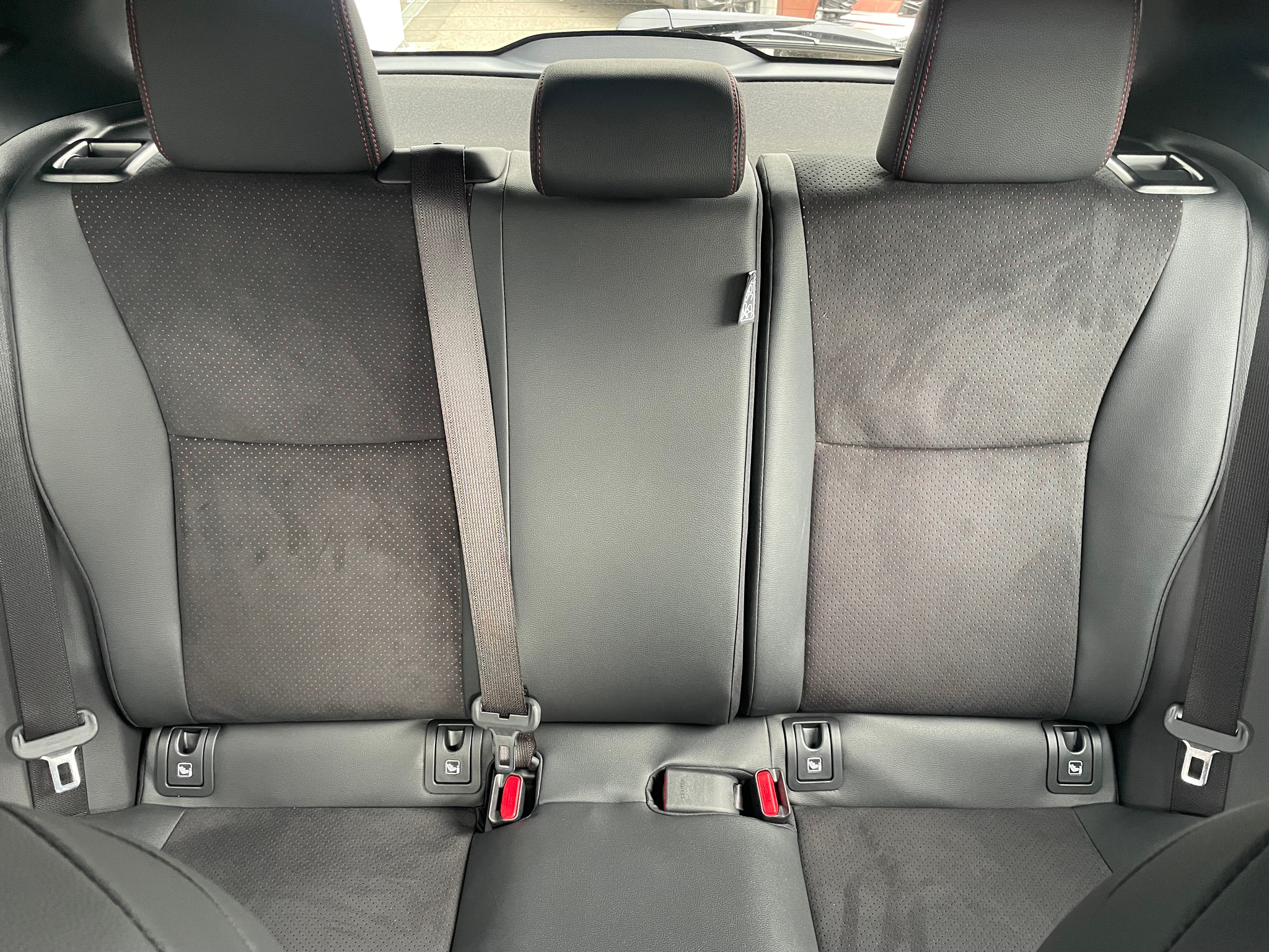 listing desktop thumbnail image 15