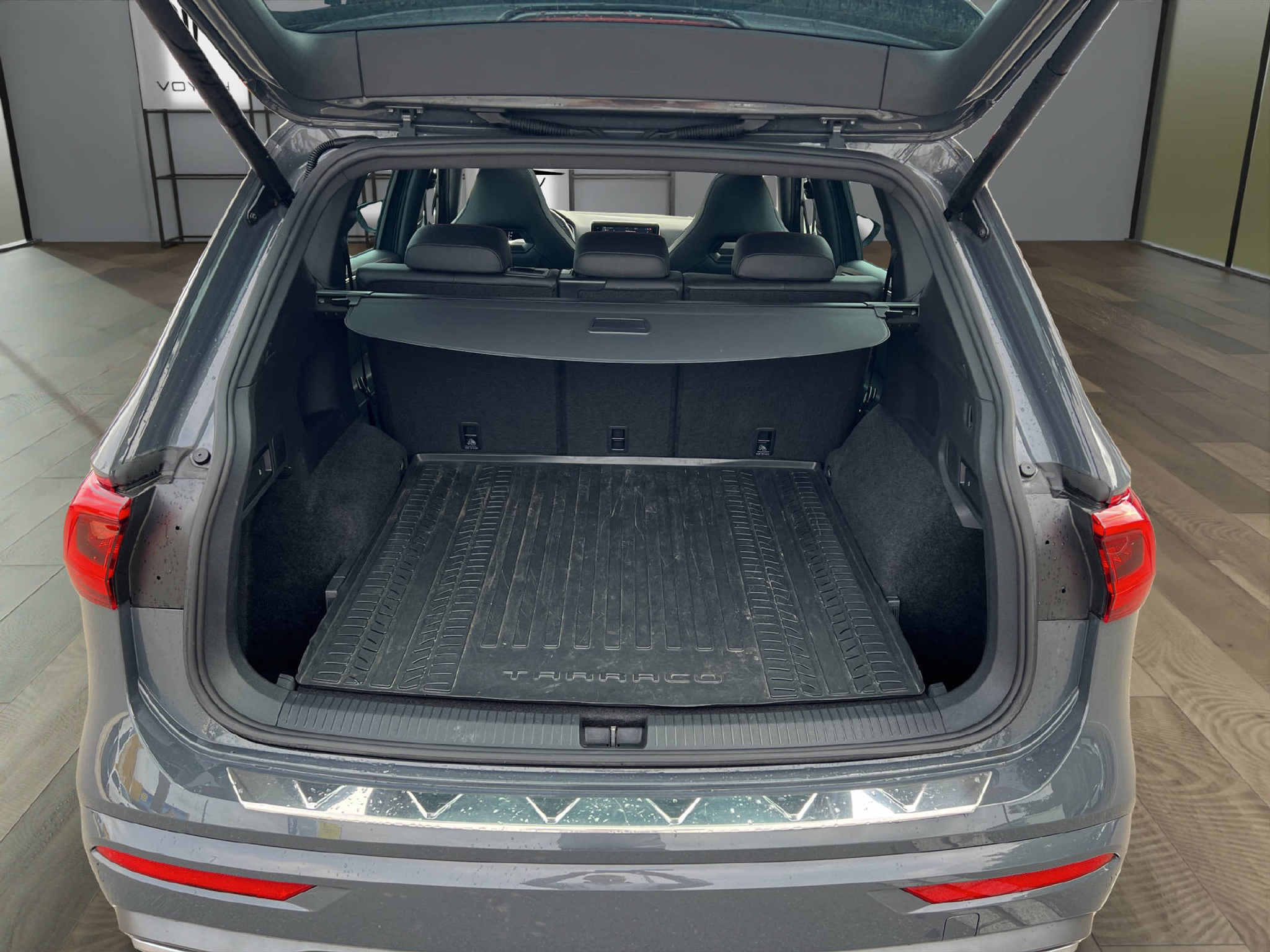 listing desktop thumbnail image 15