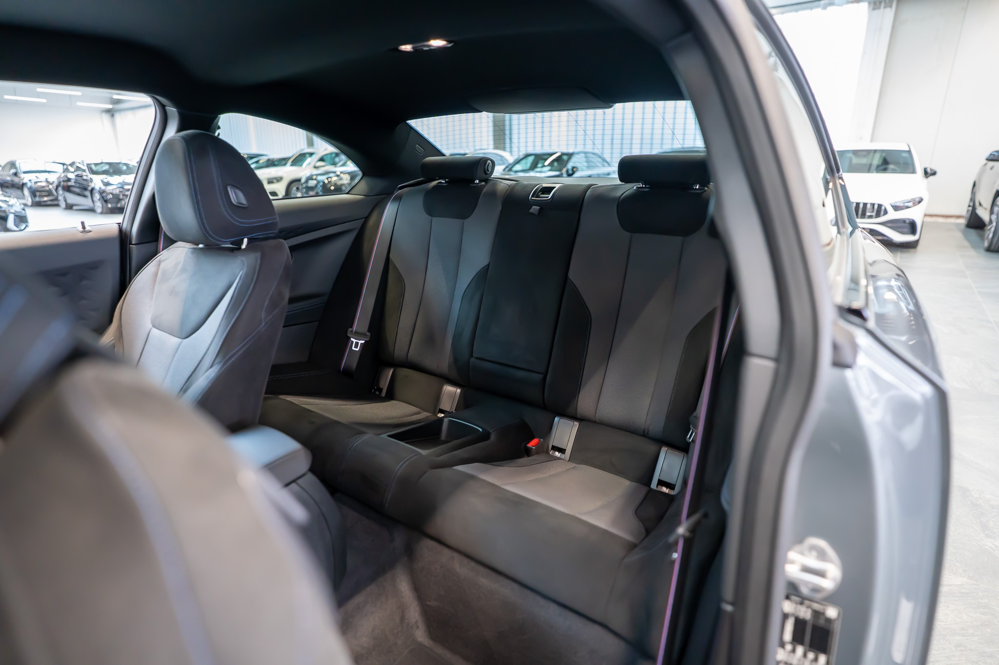 listing desktop thumbnail image 11