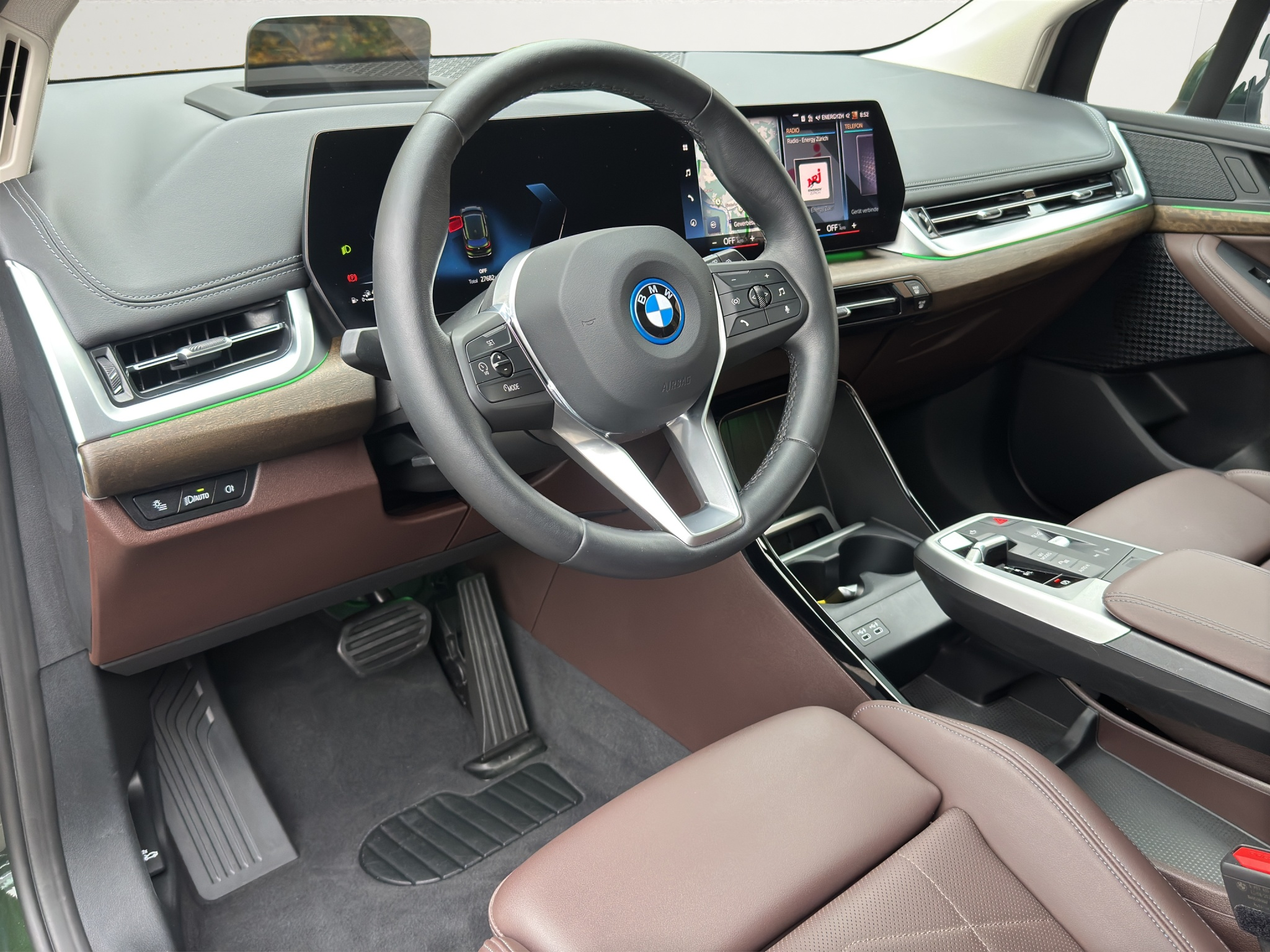 listing desktop thumbnail image 10