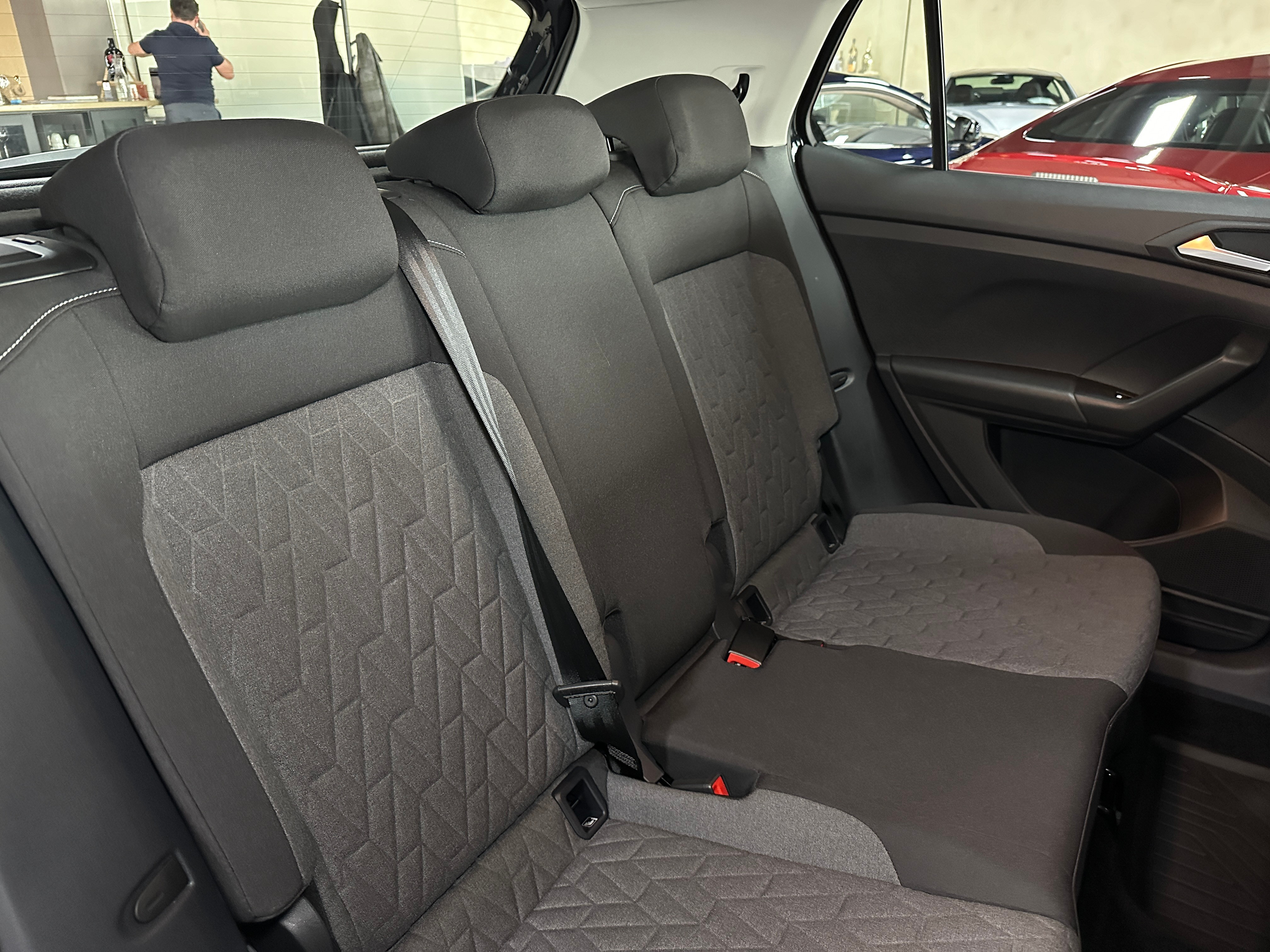 listing desktop thumbnail image 16