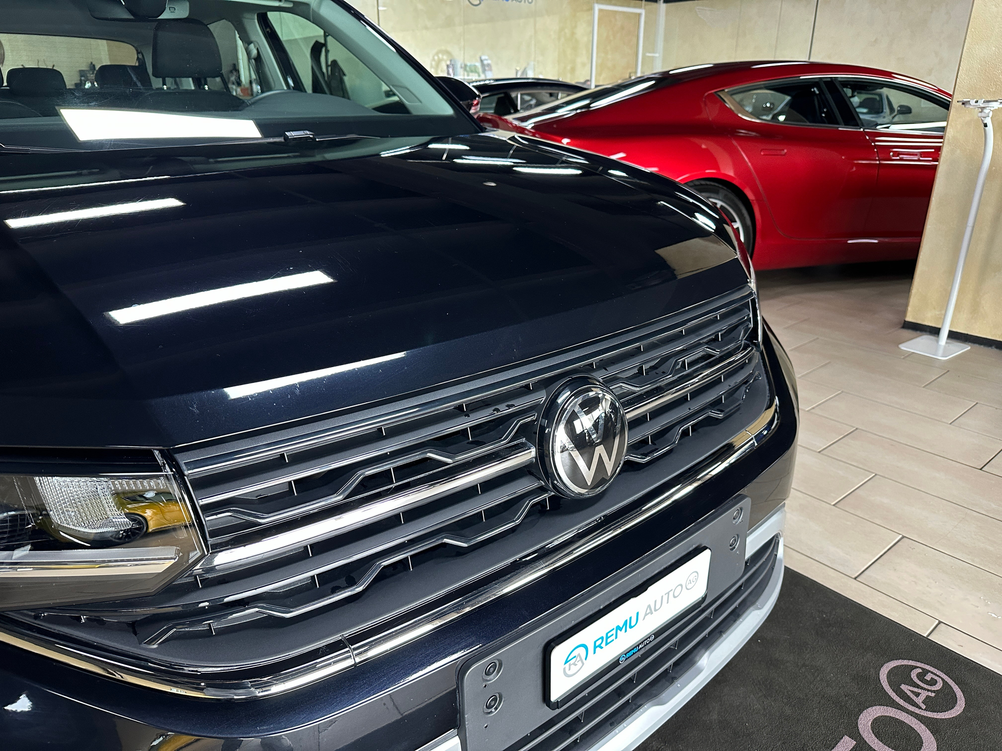 listing desktop thumbnail image 6