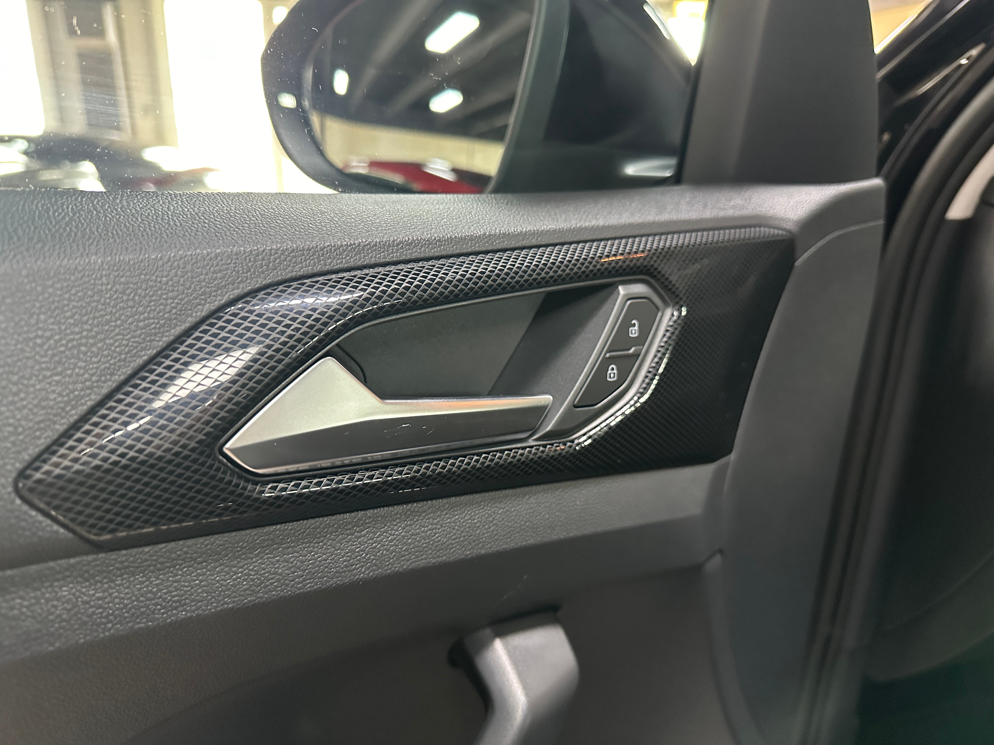 listing desktop thumbnail image 27