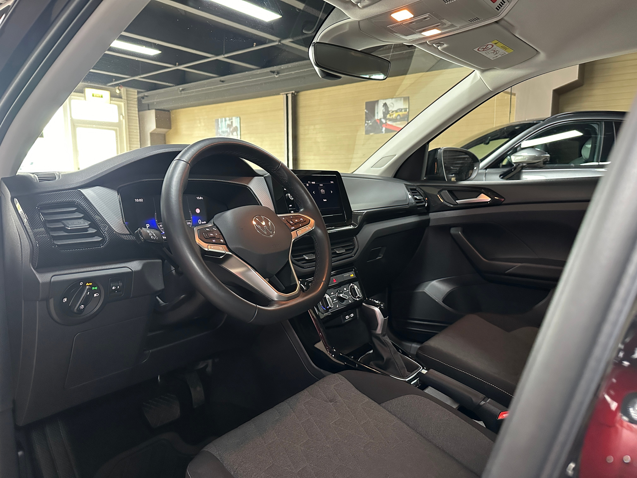 listing desktop thumbnail image 11