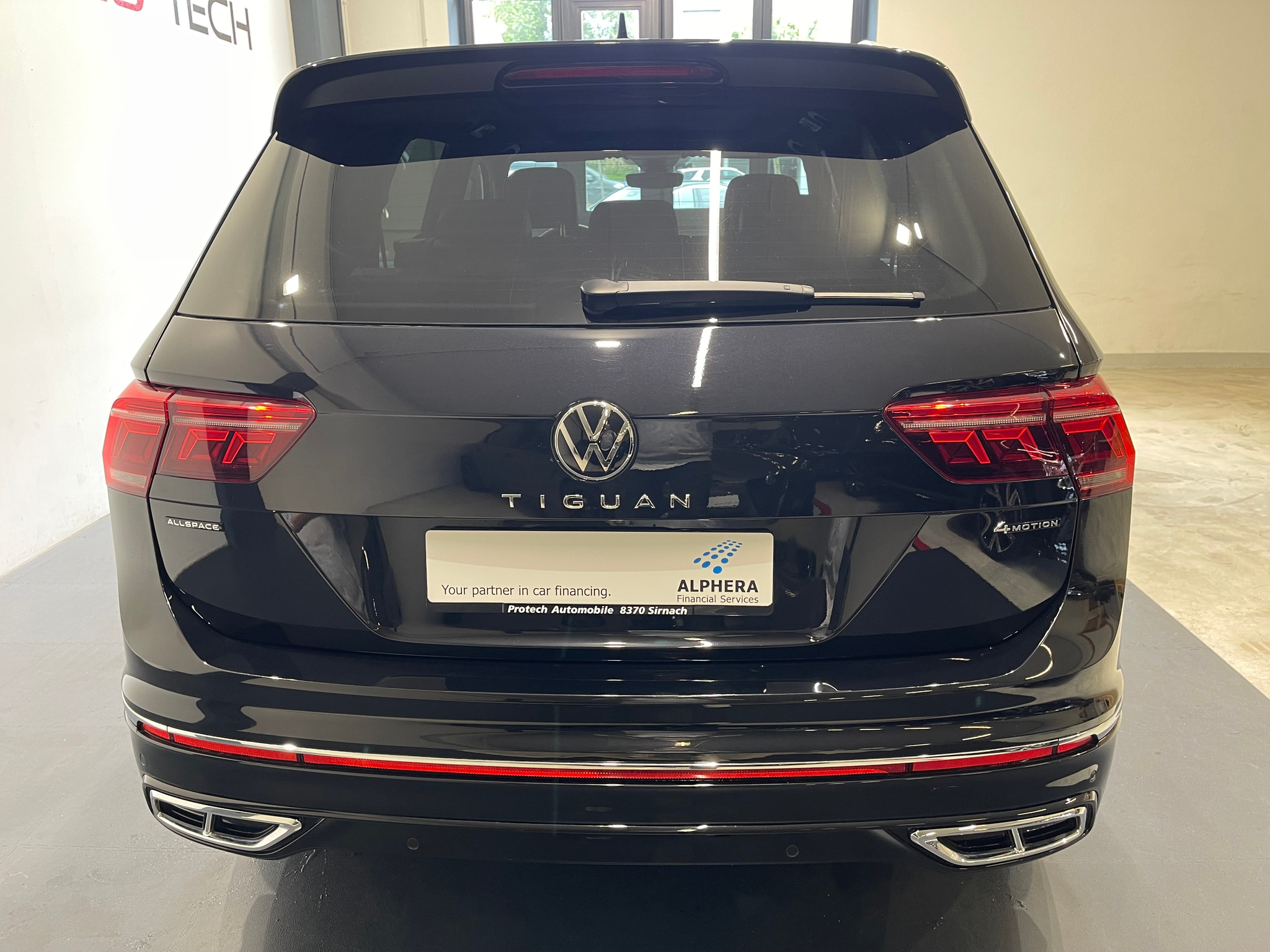 listing desktop thumbnail image 4